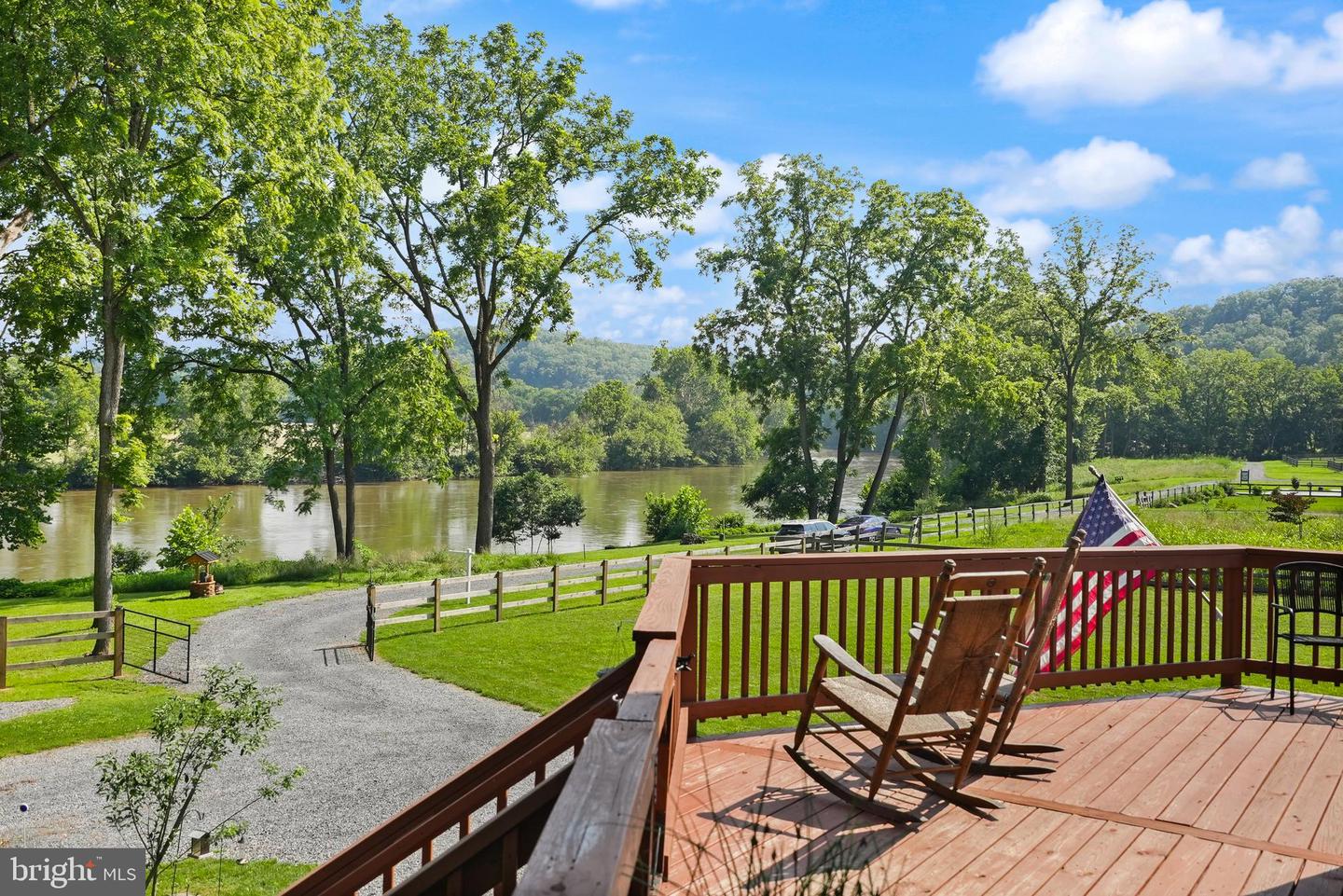 735 SUNSET VILLAGE RD, FRONT ROYAL, Virginia 22630, 4 Bedrooms Bedrooms, ,2 BathroomsBathrooms,Residential,For sale,735 SUNSET VILLAGE RD,VAWR2011814 MLS # VAWR2011814
