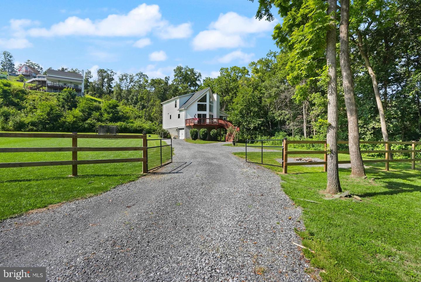 735 SUNSET VILLAGE RD, FRONT ROYAL, Virginia 22630, 4 Bedrooms Bedrooms, ,2 BathroomsBathrooms,Residential,For sale,735 SUNSET VILLAGE RD,VAWR2011814 MLS # VAWR2011814