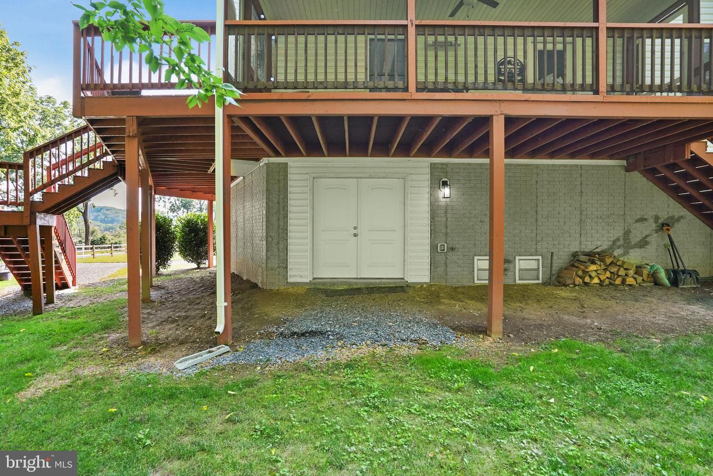 735 SUNSET VILLAGE RD, FRONT ROYAL, Virginia 22630, 4 Bedrooms Bedrooms, ,2 BathroomsBathrooms,Residential,For sale,735 SUNSET VILLAGE RD,VAWR2011814 MLS # VAWR2011814