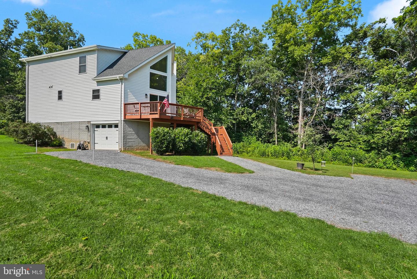735 SUNSET VILLAGE RD, FRONT ROYAL, Virginia 22630, 4 Bedrooms Bedrooms, ,2 BathroomsBathrooms,Residential,For sale,735 SUNSET VILLAGE RD,VAWR2011814 MLS # VAWR2011814