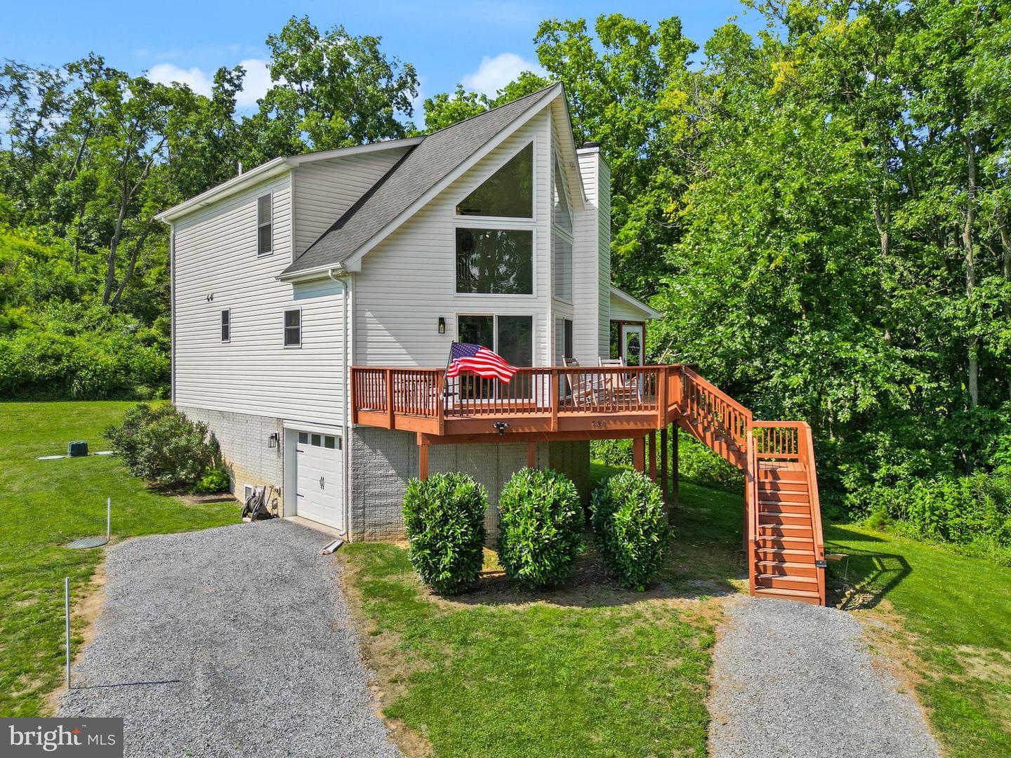 735 SUNSET VILLAGE RD, FRONT ROYAL, Virginia 22630, 4 Bedrooms Bedrooms, ,2 BathroomsBathrooms,Residential,For sale,735 SUNSET VILLAGE RD,VAWR2011814 MLS # VAWR2011814