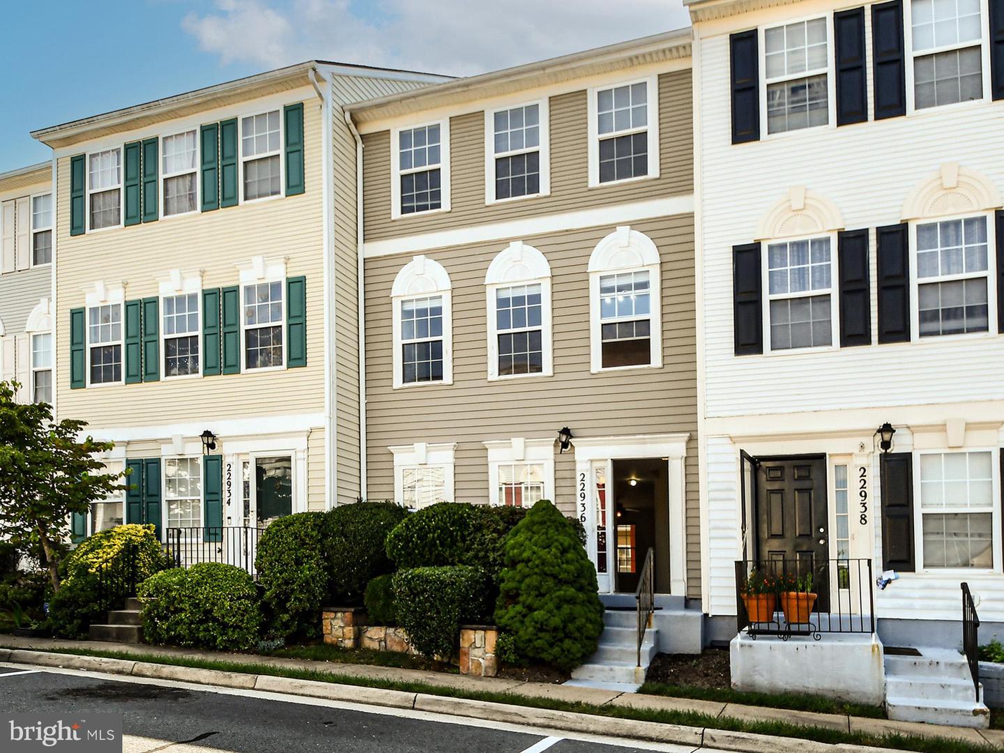 22936 FLEET TER, STERLING, Virginia 20166, 3 Bedrooms Bedrooms, ,3 BathroomsBathrooms,Residential,For sale,22936 FLEET TER,VALO2103048 MLS # VALO2103048
