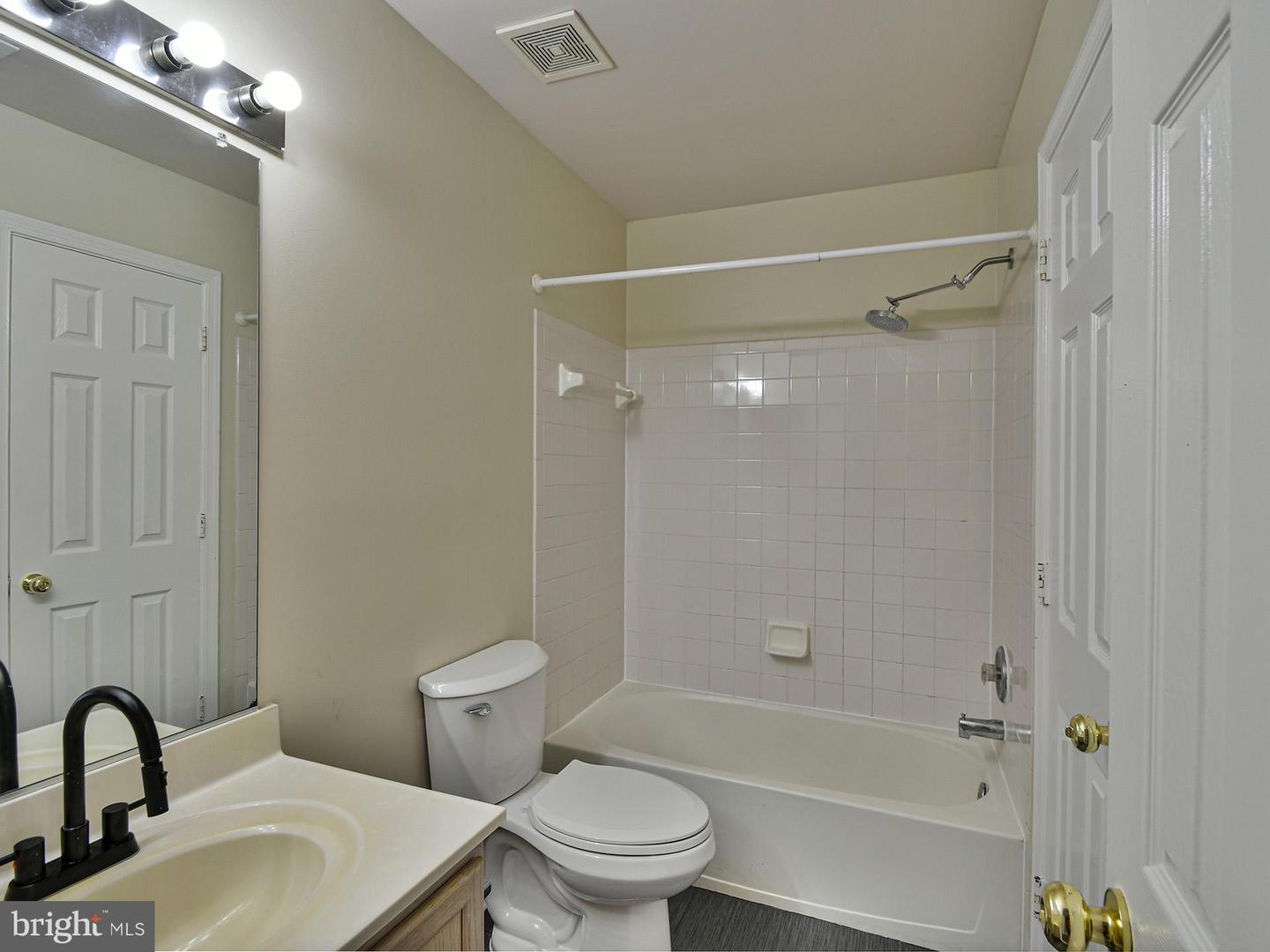 22936 FLEET TER, STERLING, Virginia 20166, 3 Bedrooms Bedrooms, ,3 BathroomsBathrooms,Residential,For sale,22936 FLEET TER,VALO2103048 MLS # VALO2103048