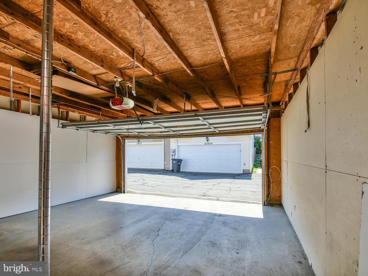 22936 FLEET TER, STERLING, Virginia 20166, 3 Bedrooms Bedrooms, ,3 BathroomsBathrooms,Residential,For sale,22936 FLEET TER,VALO2103048 MLS # VALO2103048