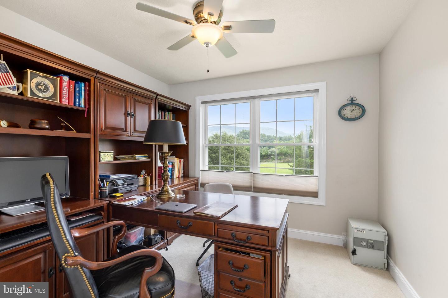 40 MEADOWBROOK CT, BENTONVILLE, Virginia 22610, 3 Bedrooms Bedrooms, ,2 BathroomsBathrooms,Residential,For sale,40 MEADOWBROOK CT,VAWR2011816 MLS # VAWR2011816
