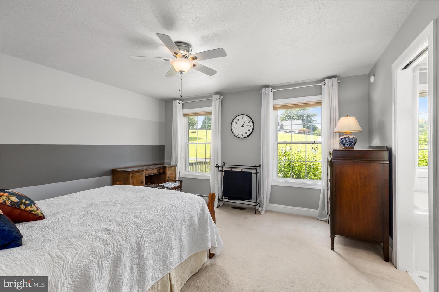 40 MEADOWBROOK CT, BENTONVILLE, Virginia 22610, 3 Bedrooms Bedrooms, ,2 BathroomsBathrooms,Residential,For sale,40 MEADOWBROOK CT,VAWR2011816 MLS # VAWR2011816