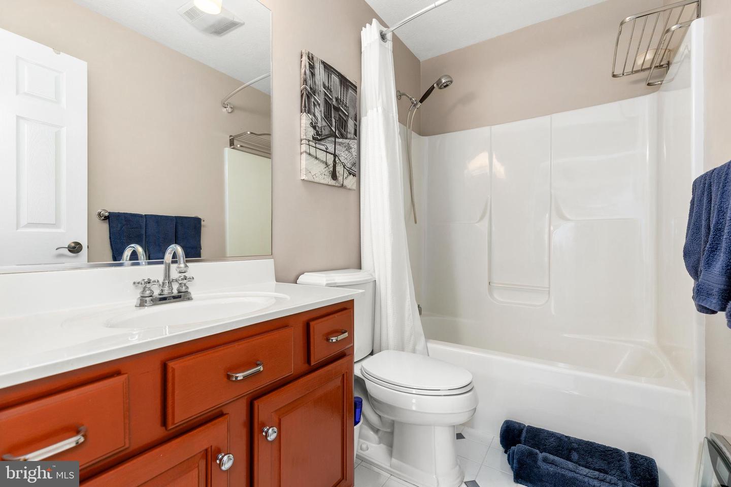 40 MEADOWBROOK CT, BENTONVILLE, Virginia 22610, 3 Bedrooms Bedrooms, ,2 BathroomsBathrooms,Residential,For sale,40 MEADOWBROOK CT,VAWR2011816 MLS # VAWR2011816
