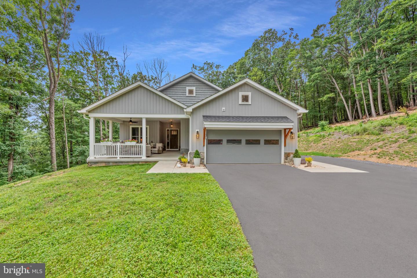 601 FALL RUN LN, WINCHESTER, Virginia 22602, 3 Bedrooms Bedrooms, ,2 BathroomsBathrooms,Residential,For sale,601 FALL RUN LN,VAFV2035634 MLS # VAFV2035634