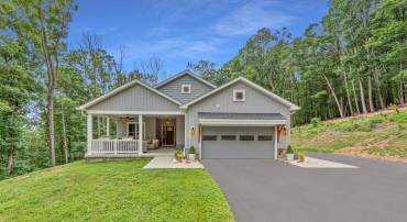 601 FALL RUN LN, WINCHESTER, Virginia 22602, 3 Bedrooms Bedrooms, ,2 BathroomsBathrooms,Residential,For sale,601 FALL RUN LN,VAFV2035634 MLS # VAFV2035634