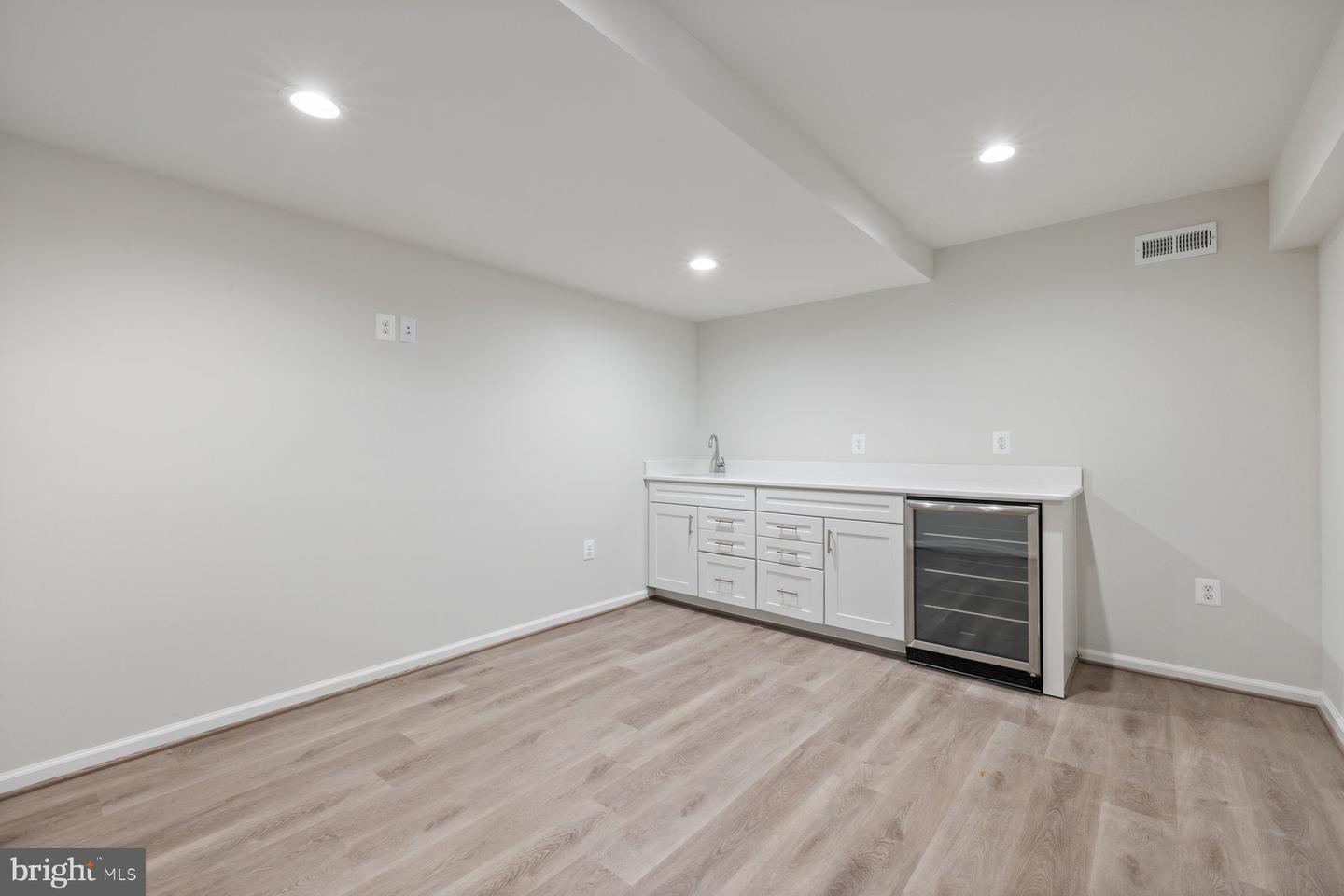 9368 TOVITO DR, FAIRFAX, Virginia 22031, 4 Bedrooms Bedrooms, ,3 BathroomsBathrooms,Residential,For sale,9368 TOVITO DR,VAFX2257286 MLS # VAFX2257286