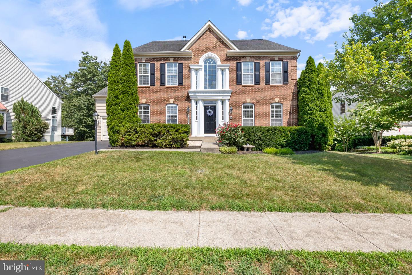 21030 COURTLAND VILLAGE DR, LEESBURG, Virginia 20175, 4 Bedrooms Bedrooms, ,3 BathroomsBathrooms,Residential,For sale,21030 COURTLAND VILLAGE DR,VALO2103084 MLS # VALO2103084