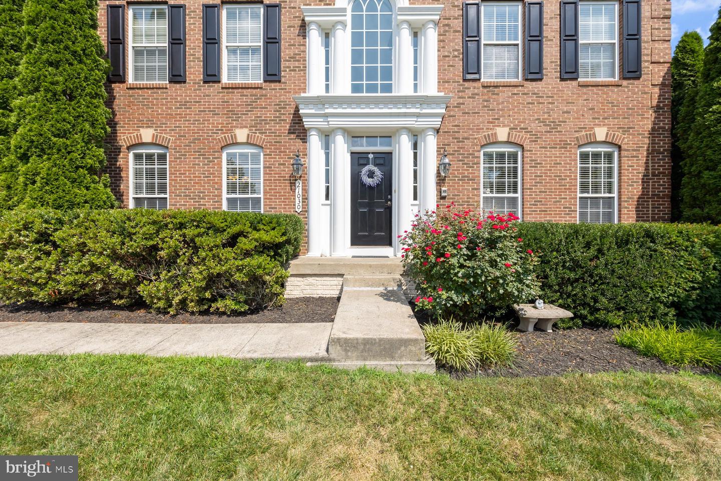 21030 COURTLAND VILLAGE DR, LEESBURG, Virginia 20175, 4 Bedrooms Bedrooms, ,3 BathroomsBathrooms,Residential,For sale,21030 COURTLAND VILLAGE DR,VALO2103084 MLS # VALO2103084