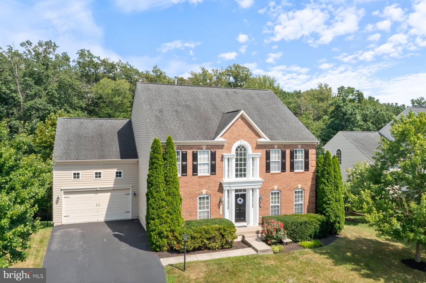 21030 COURTLAND VILLAGE DR, LEESBURG, Virginia 20175, 4 Bedrooms Bedrooms, ,3 BathroomsBathrooms,Residential,For sale,21030 COURTLAND VILLAGE DR,VALO2103084 MLS # VALO2103084