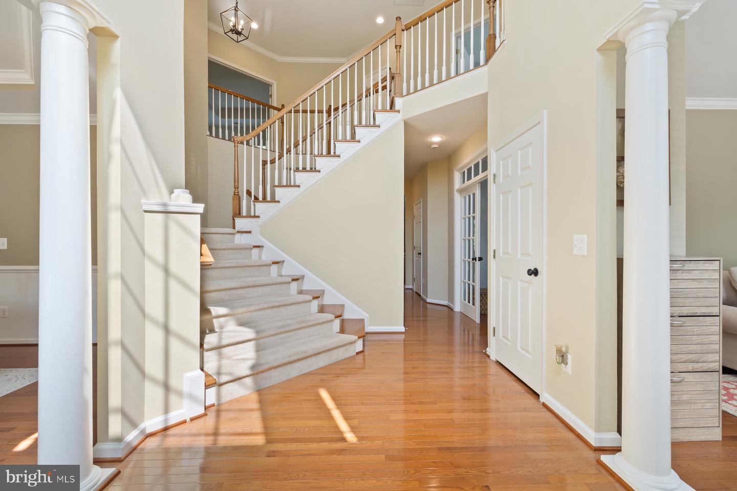 21030 COURTLAND VILLAGE DR, LEESBURG, Virginia 20175, 4 Bedrooms Bedrooms, ,3 BathroomsBathrooms,Residential,For sale,21030 COURTLAND VILLAGE DR,VALO2103084 MLS # VALO2103084