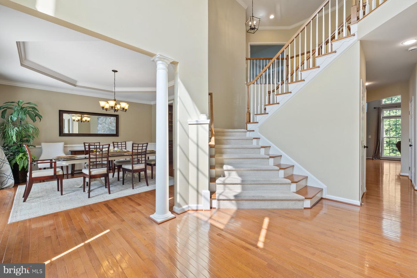 21030 COURTLAND VILLAGE DR, LEESBURG, Virginia 20175, 4 Bedrooms Bedrooms, ,3 BathroomsBathrooms,Residential,For sale,21030 COURTLAND VILLAGE DR,VALO2103084 MLS # VALO2103084