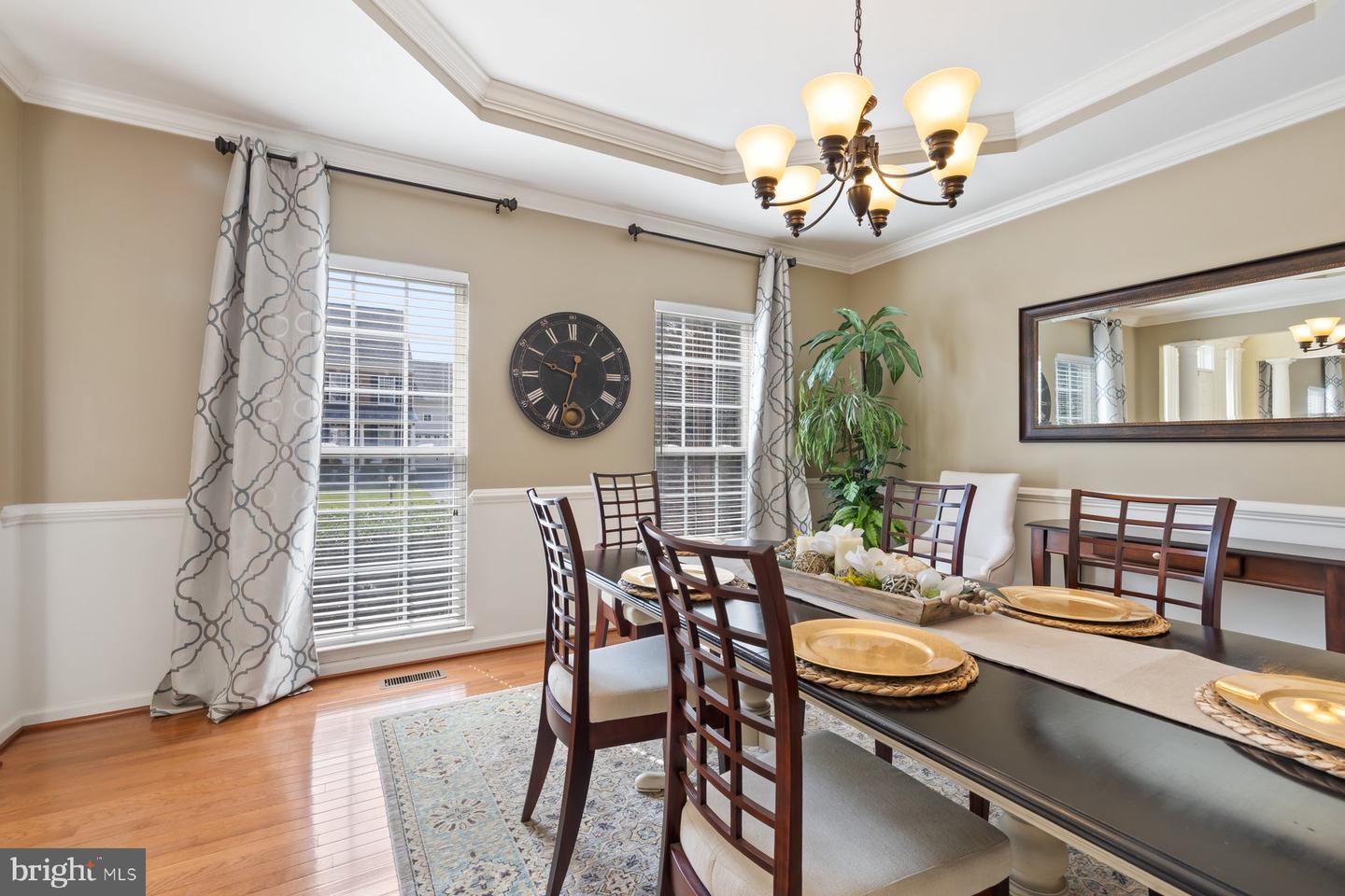21030 COURTLAND VILLAGE DR, LEESBURG, Virginia 20175, 4 Bedrooms Bedrooms, ,3 BathroomsBathrooms,Residential,For sale,21030 COURTLAND VILLAGE DR,VALO2103084 MLS # VALO2103084