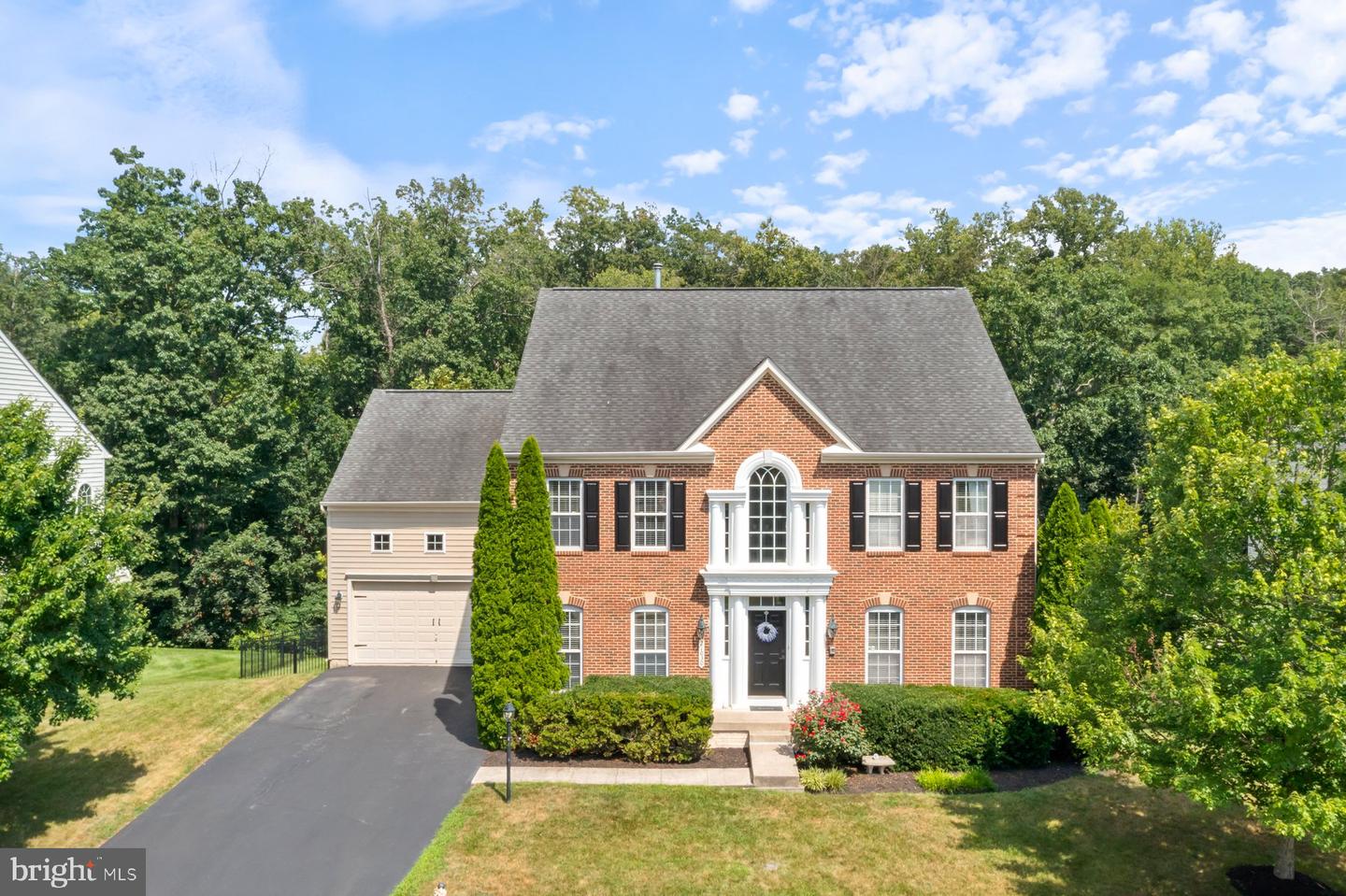 21030 COURTLAND VILLAGE DR, LEESBURG, Virginia 20175, 4 Bedrooms Bedrooms, ,3 BathroomsBathrooms,Residential,For sale,21030 COURTLAND VILLAGE DR,VALO2103084 MLS # VALO2103084