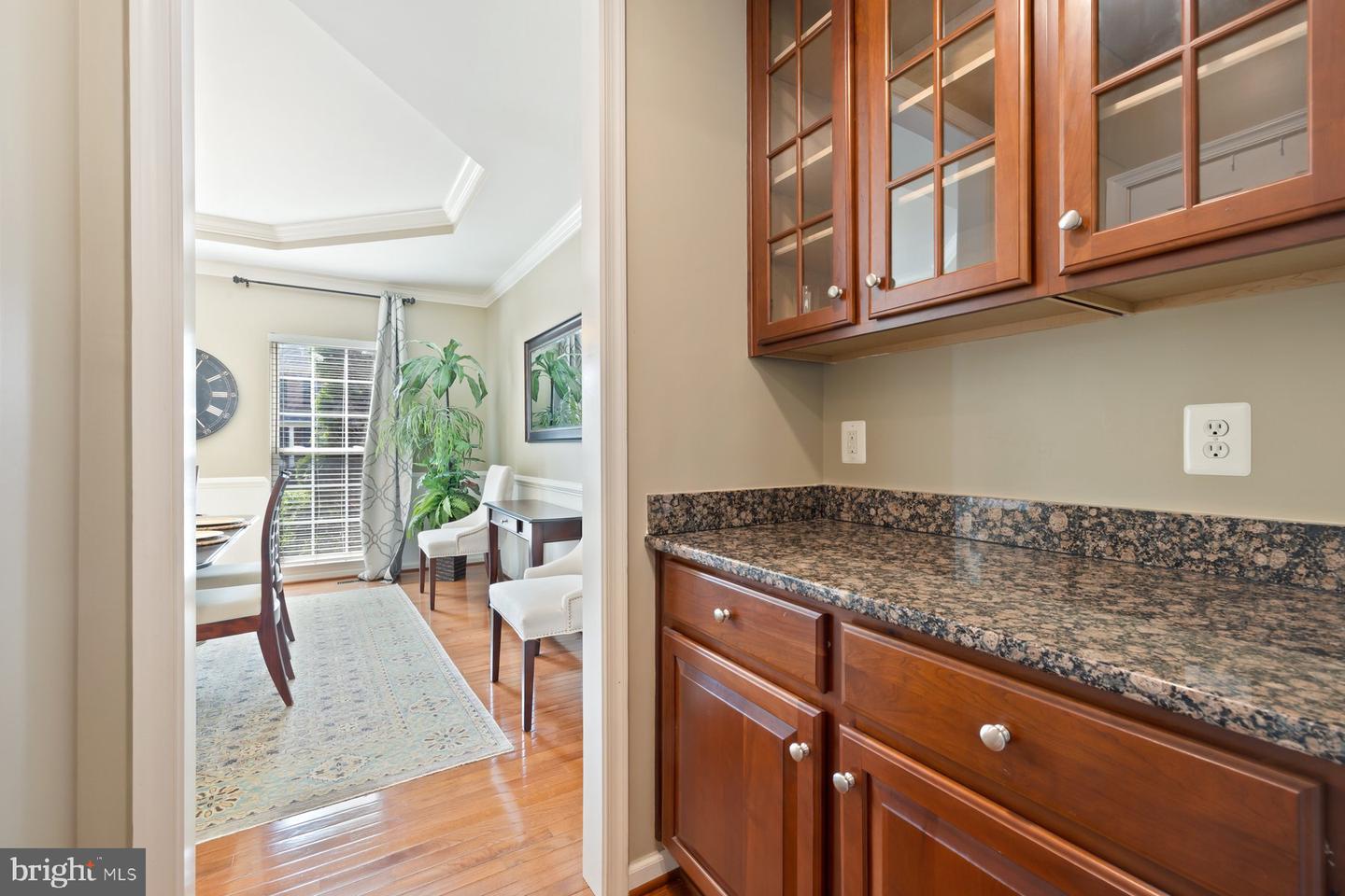 21030 COURTLAND VILLAGE DR, LEESBURG, Virginia 20175, 4 Bedrooms Bedrooms, ,3 BathroomsBathrooms,Residential,For sale,21030 COURTLAND VILLAGE DR,VALO2103084 MLS # VALO2103084