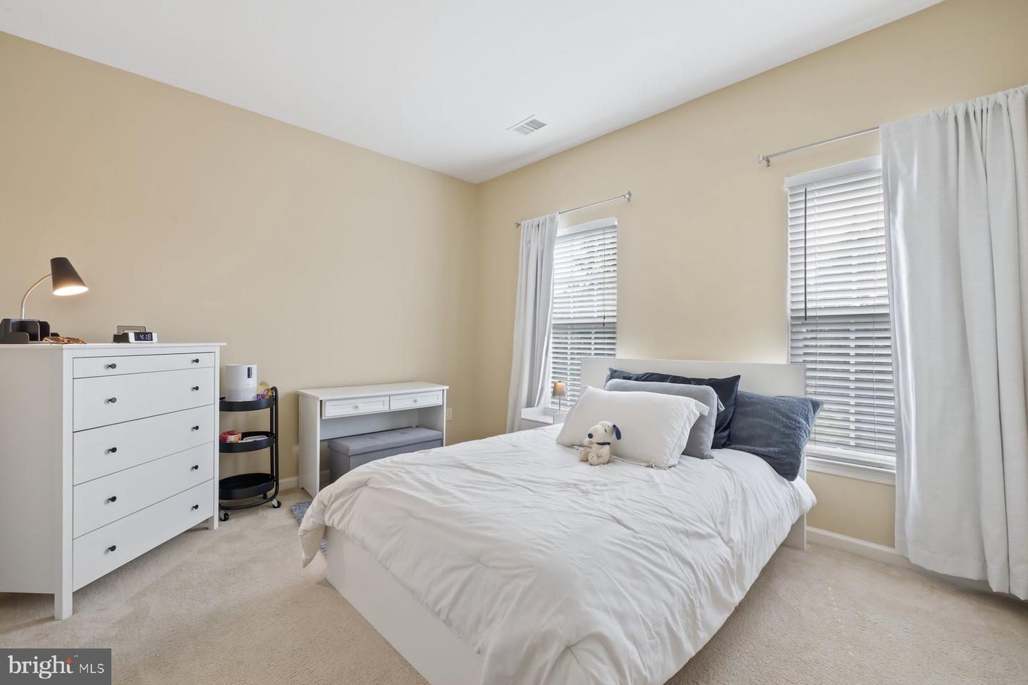21030 COURTLAND VILLAGE DR, LEESBURG, Virginia 20175, 4 Bedrooms Bedrooms, ,3 BathroomsBathrooms,Residential,For sale,21030 COURTLAND VILLAGE DR,VALO2103084 MLS # VALO2103084