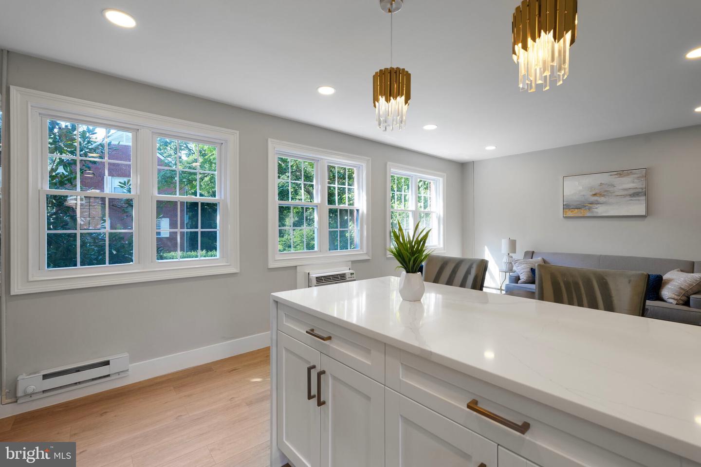 3528 VALLEY DR, ALEXANDRIA, Virginia 22302, 2 Bedrooms Bedrooms, ,1 BathroomBathrooms,Residential,For sale,3528 VALLEY DR,VAAX2047818 MLS # VAAX2047818