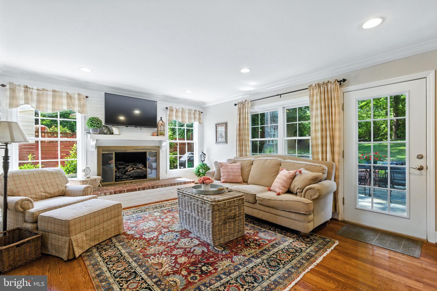 8323 EPINARD CT, ANNANDALE, Virginia 22003, 4 Bedrooms Bedrooms, ,3 BathroomsBathrooms,Residential,For sale,8323 EPINARD CT,VAFX2257348 MLS # VAFX2257348