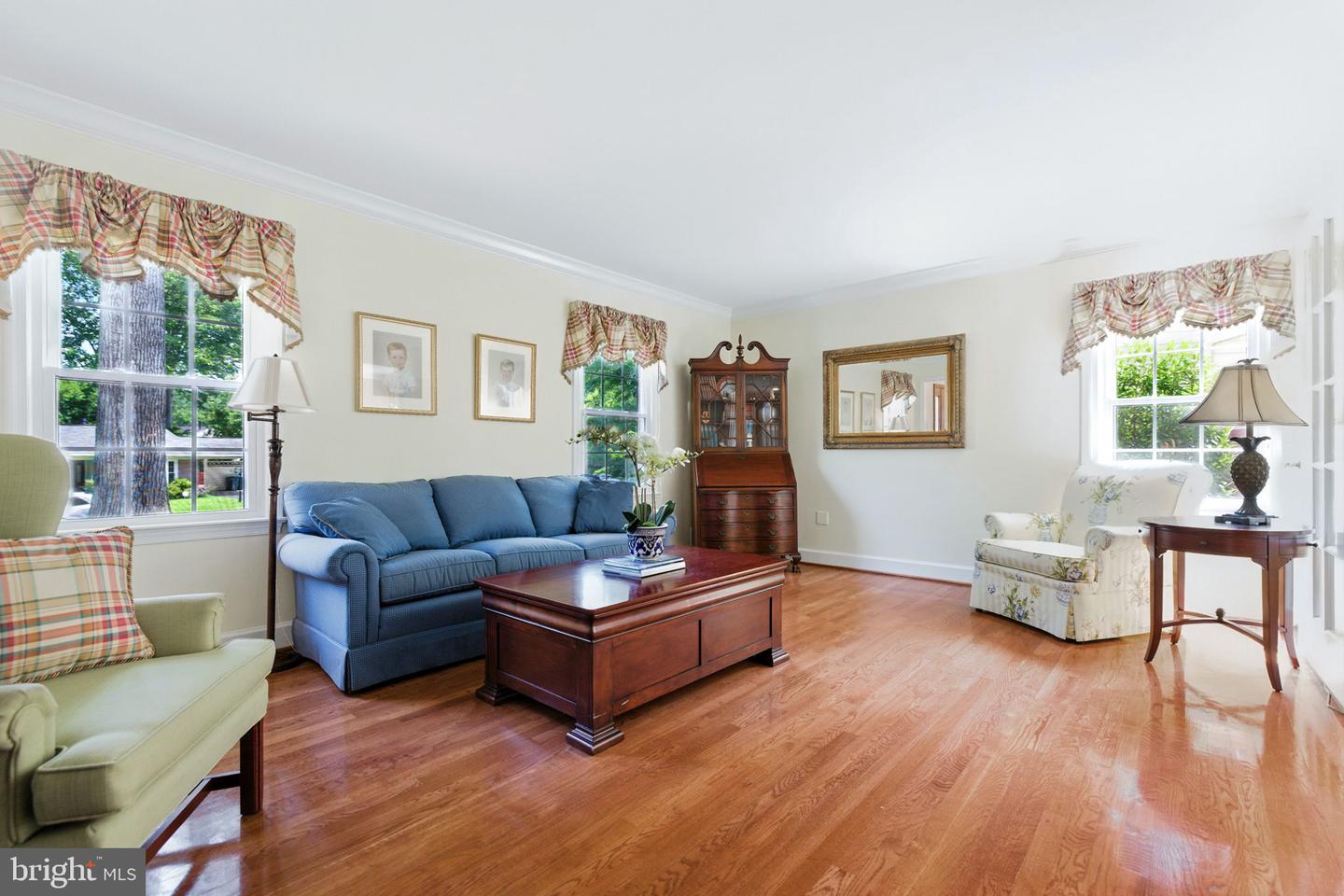 8323 EPINARD CT, ANNANDALE, Virginia 22003, 4 Bedrooms Bedrooms, ,3 BathroomsBathrooms,Residential,For sale,8323 EPINARD CT,VAFX2257348 MLS # VAFX2257348