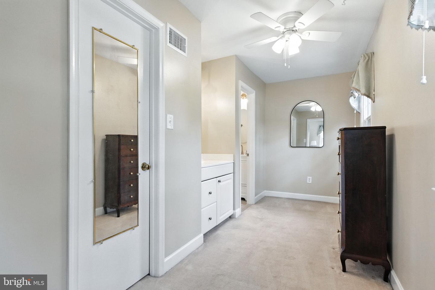 8323 EPINARD CT, ANNANDALE, Virginia 22003, 4 Bedrooms Bedrooms, ,3 BathroomsBathrooms,Residential,For sale,8323 EPINARD CT,VAFX2257348 MLS # VAFX2257348