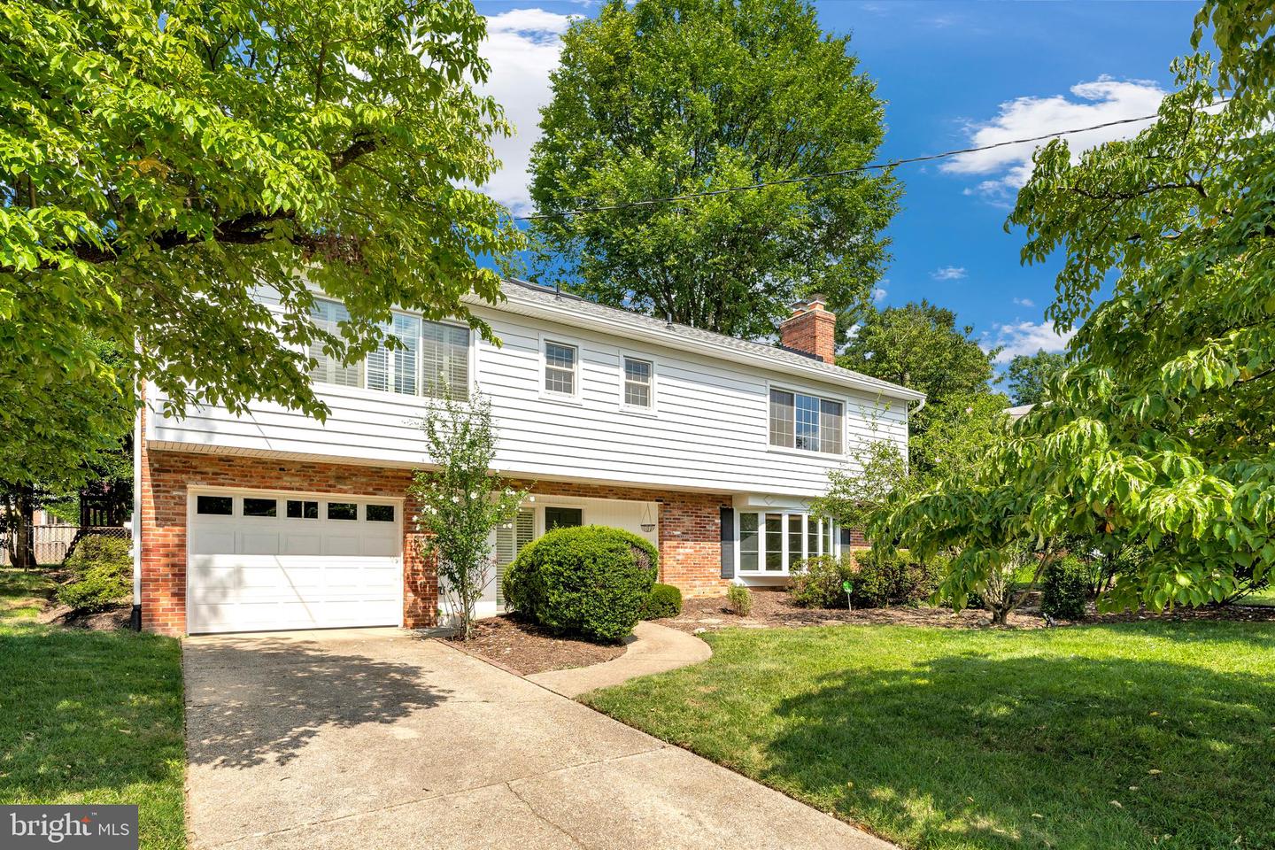6212 LOCH RAVEN DR, MCLEAN, Virginia 22101, 4 Bedrooms Bedrooms, ,3 BathroomsBathrooms,Residential,For sale,6212 LOCH RAVEN DR,VAFX2257356 MLS # VAFX2257356