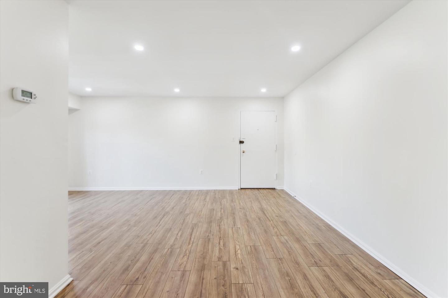 434 N ARMISTEAD ST #304, ALEXANDRIA, Virginia 22312, 1 Bedroom Bedrooms, ,1 BathroomBathrooms,Residential,For sale,434 N ARMISTEAD ST #304,VAAX2047824 MLS # VAAX2047824