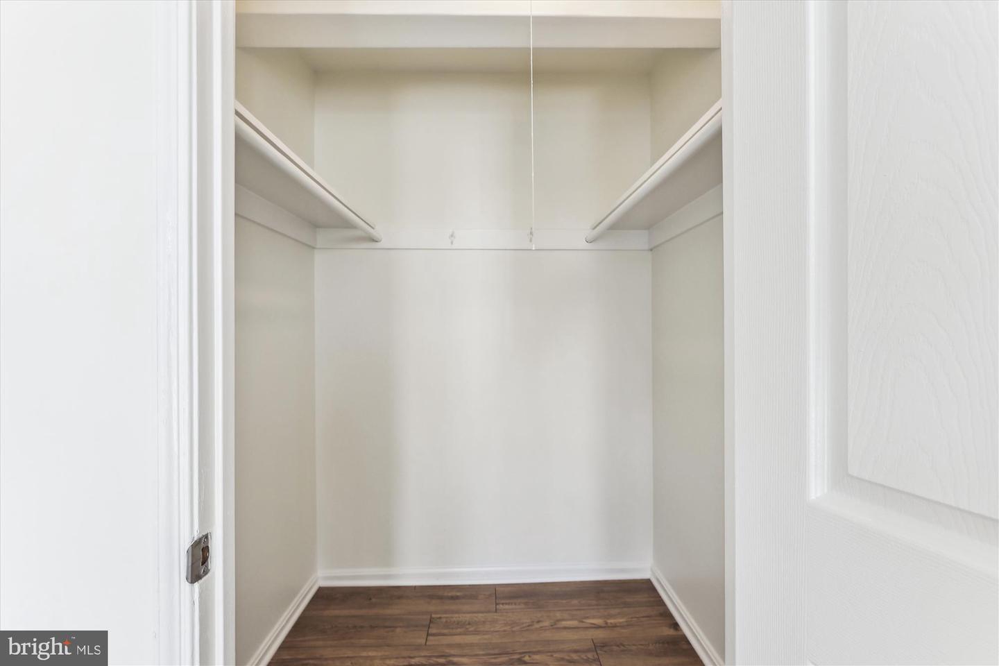 434 N ARMISTEAD ST #304, ALEXANDRIA, Virginia 22312, 1 Bedroom Bedrooms, ,1 BathroomBathrooms,Residential,For sale,434 N ARMISTEAD ST #304,VAAX2047824 MLS # VAAX2047824