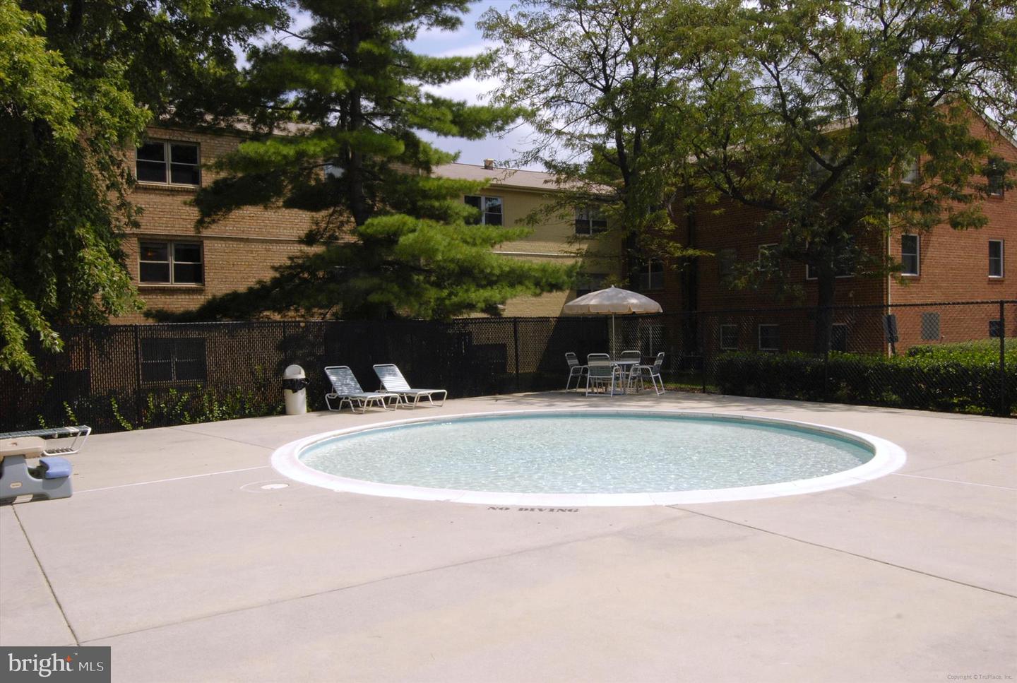 434 N ARMISTEAD ST #304, ALEXANDRIA, Virginia 22312, 1 Bedroom Bedrooms, ,1 BathroomBathrooms,Residential,For sale,434 N ARMISTEAD ST #304,VAAX2047824 MLS # VAAX2047824