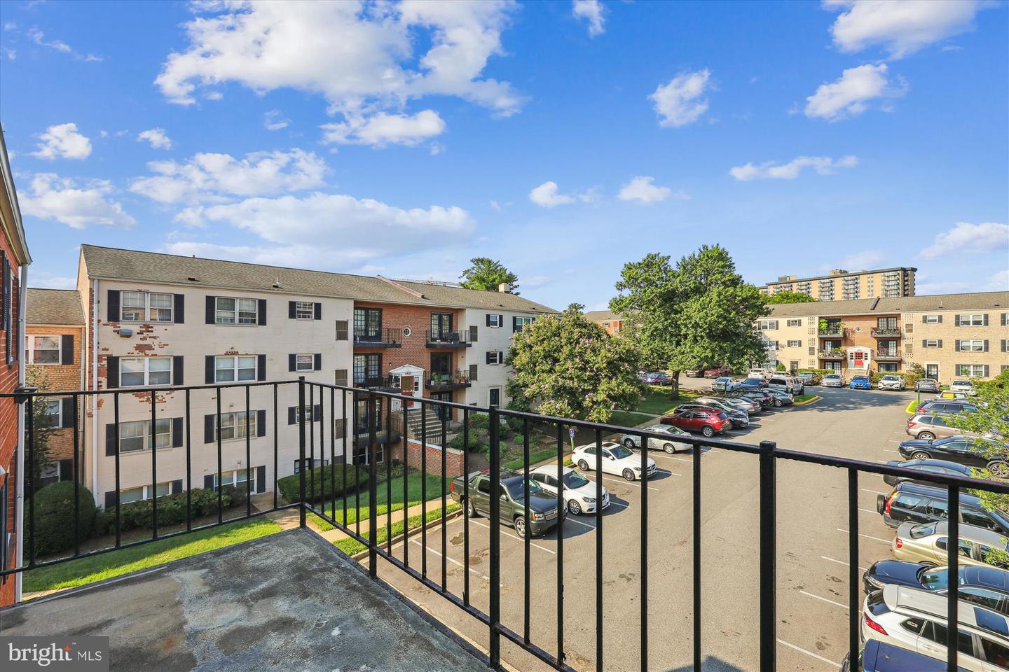 434 N ARMISTEAD ST #304, ALEXANDRIA, Virginia 22312, 1 Bedroom Bedrooms, ,1 BathroomBathrooms,Residential,For sale,434 N ARMISTEAD ST #304,VAAX2047824 MLS # VAAX2047824