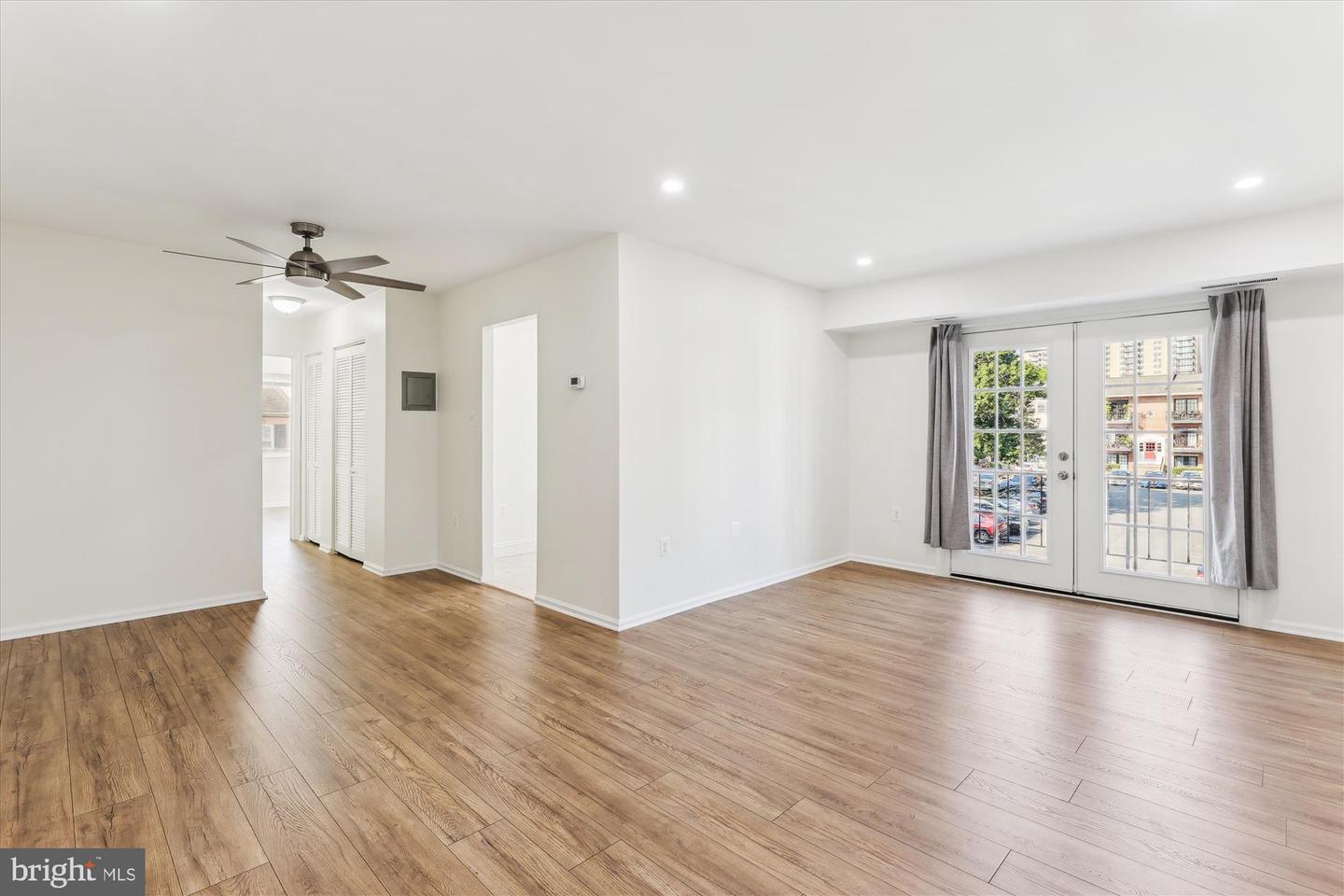 434 N ARMISTEAD ST #304, ALEXANDRIA, Virginia 22312, 1 Bedroom Bedrooms, ,1 BathroomBathrooms,Residential,For sale,434 N ARMISTEAD ST #304,VAAX2047824 MLS # VAAX2047824