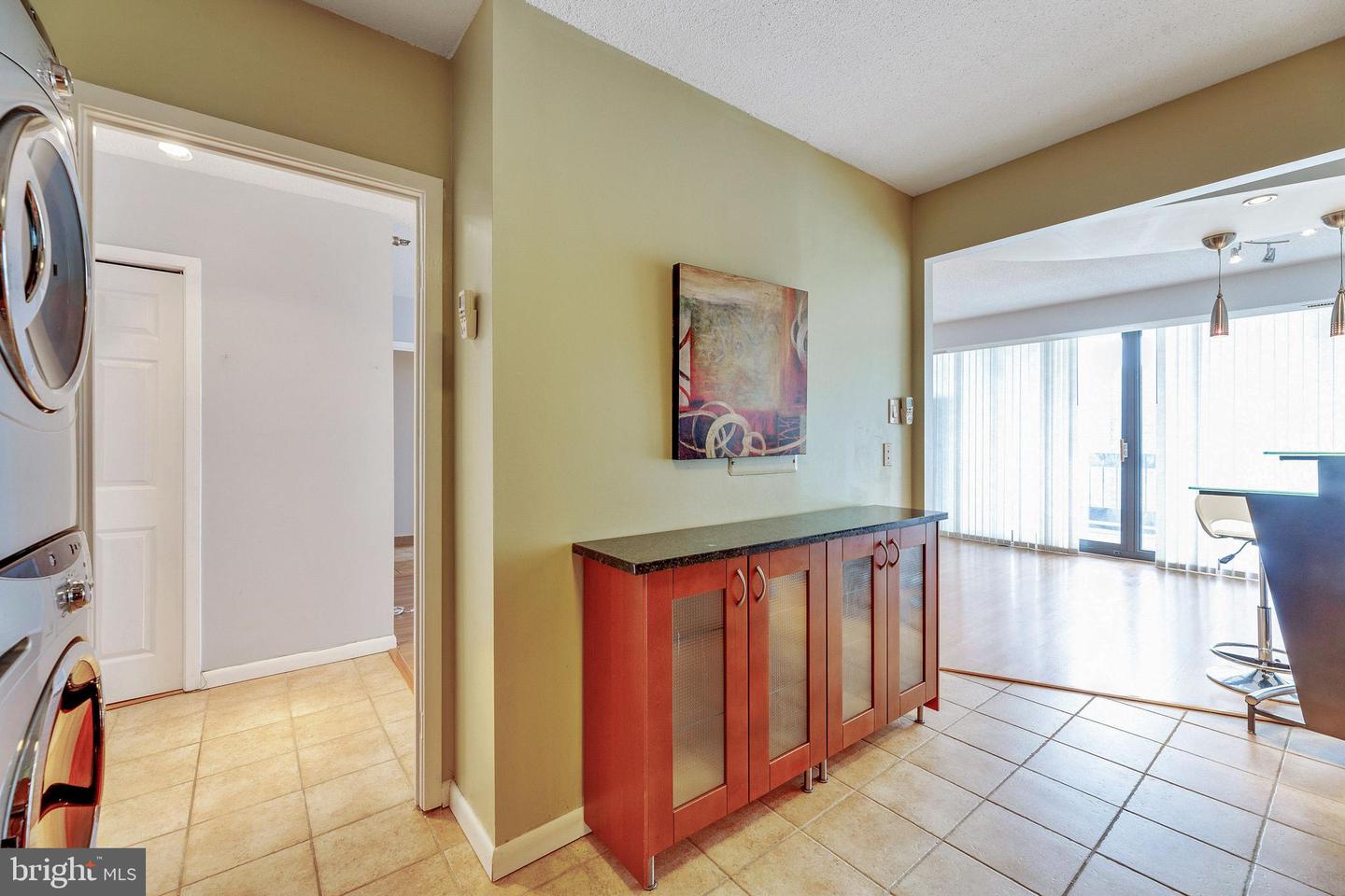 5505 SEMINARY RD #1707N, FALLS CHURCH, Virginia 22041, 1 Bedroom Bedrooms, ,1 BathroomBathrooms,Residential,For sale,5505 SEMINARY RD #1707N,VAFX2257370 MLS # VAFX2257370