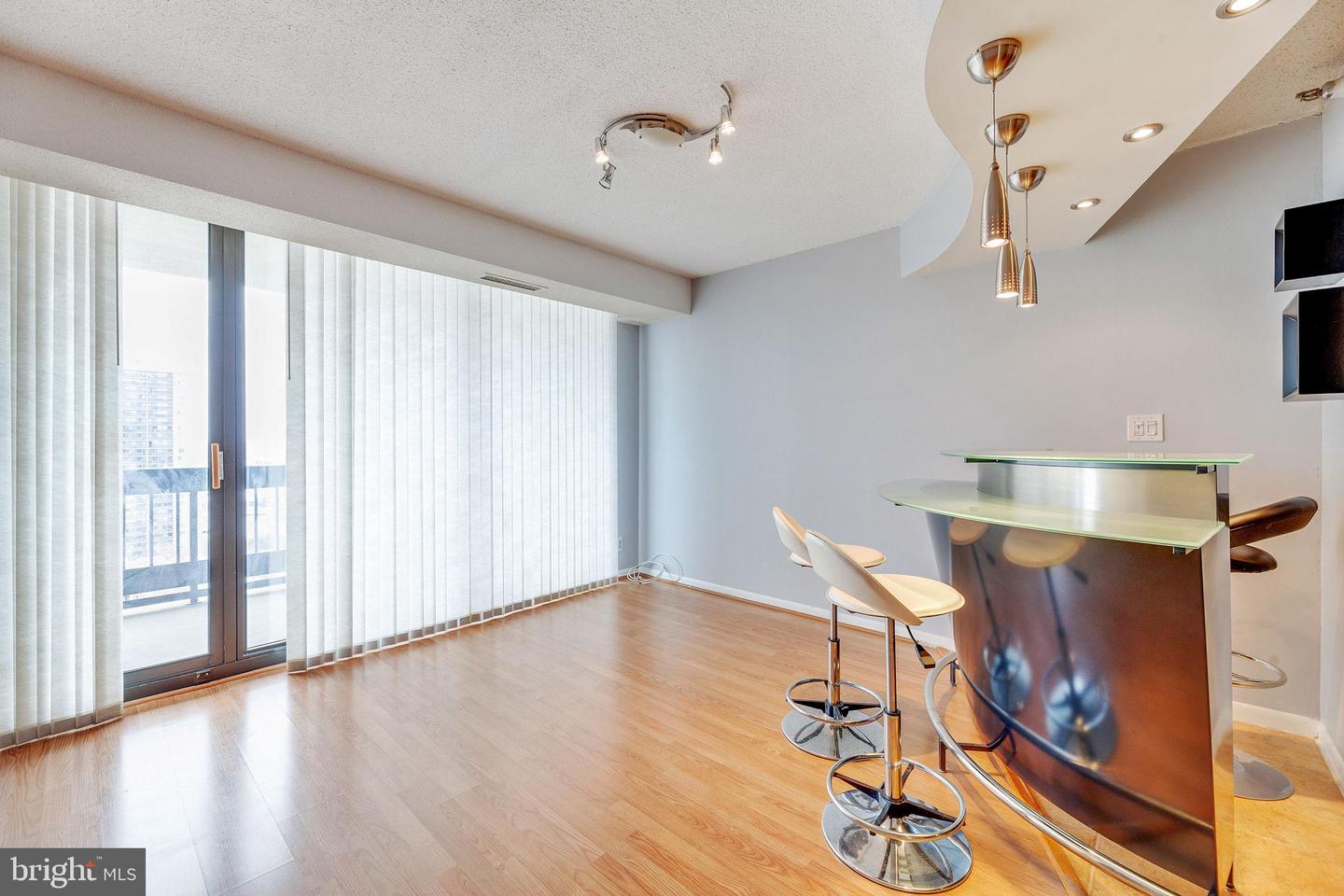 5505 SEMINARY RD #1707N, FALLS CHURCH, Virginia 22041, 1 Bedroom Bedrooms, ,1 BathroomBathrooms,Residential,For sale,5505 SEMINARY RD #1707N,VAFX2257370 MLS # VAFX2257370