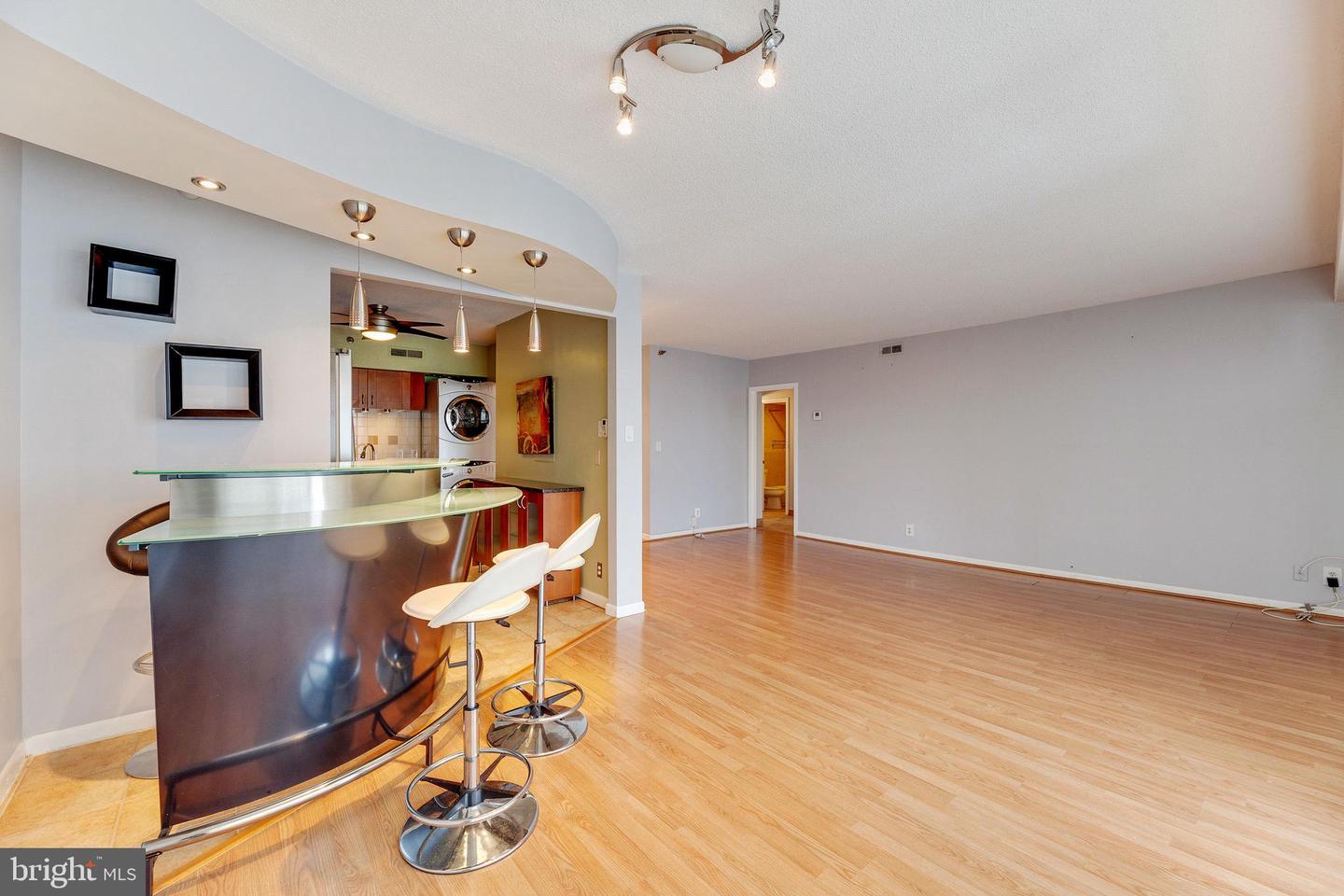 5505 SEMINARY RD #1707N, FALLS CHURCH, Virginia 22041, 1 Bedroom Bedrooms, ,1 BathroomBathrooms,Residential,For sale,5505 SEMINARY RD #1707N,VAFX2257370 MLS # VAFX2257370