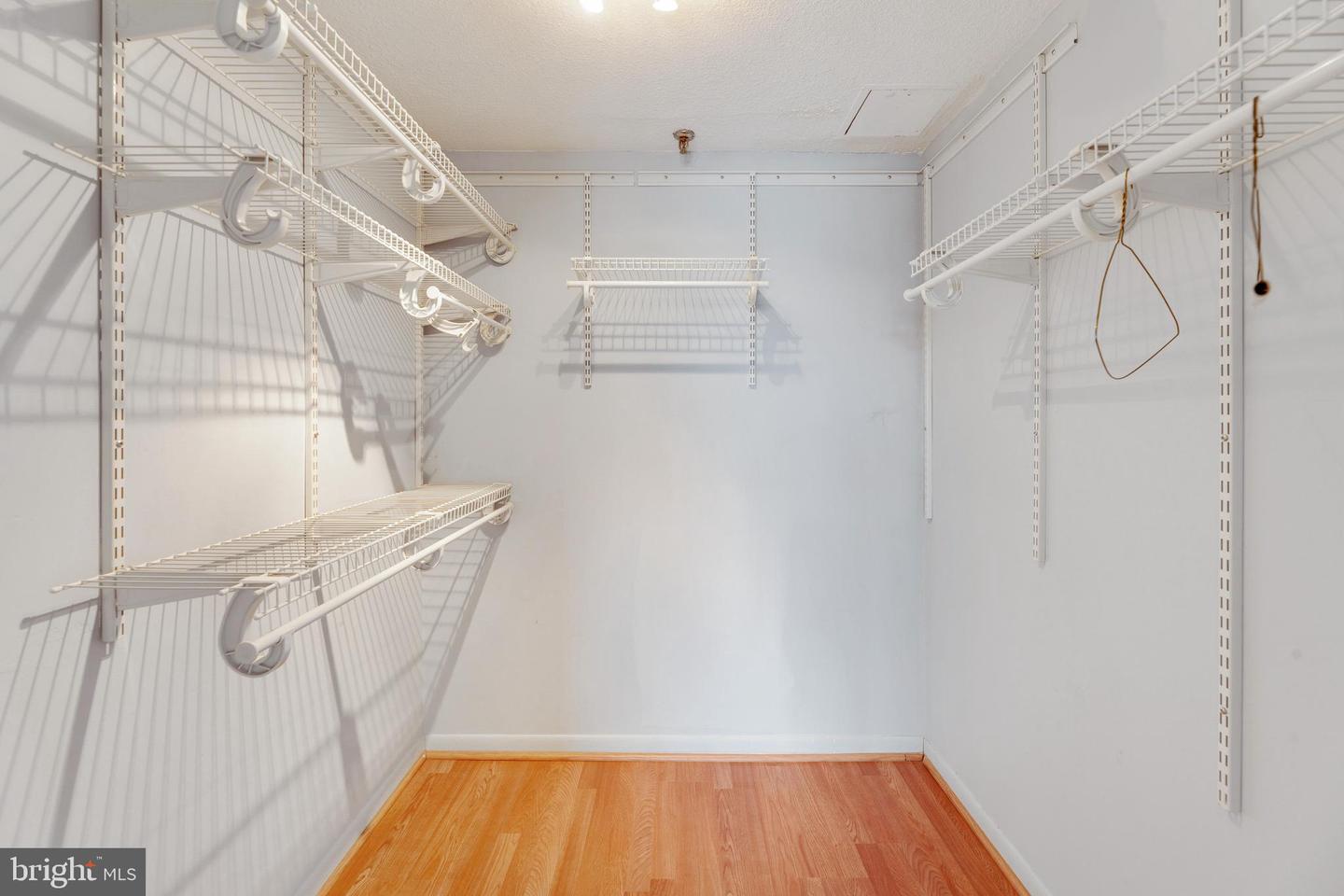 5505 SEMINARY RD #1707N, FALLS CHURCH, Virginia 22041, 1 Bedroom Bedrooms, ,1 BathroomBathrooms,Residential,For sale,5505 SEMINARY RD #1707N,VAFX2257370 MLS # VAFX2257370