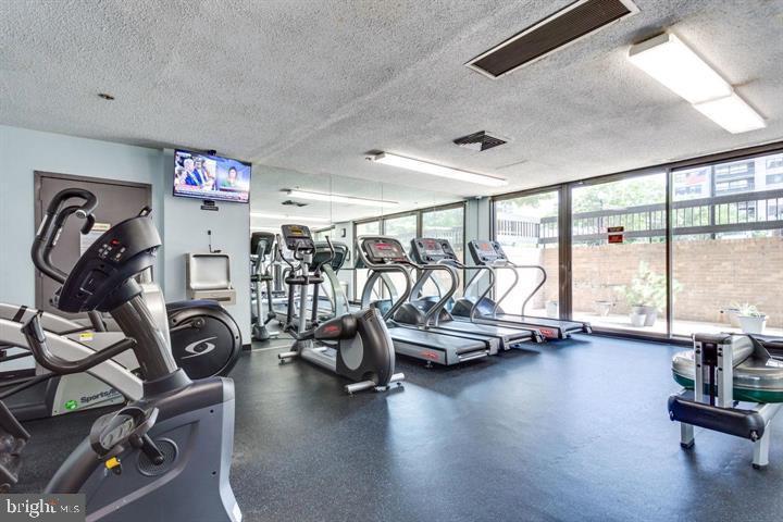 5505 SEMINARY RD #1707N, FALLS CHURCH, Virginia 22041, 1 Bedroom Bedrooms, ,1 BathroomBathrooms,Residential,For sale,5505 SEMINARY RD #1707N,VAFX2257370 MLS # VAFX2257370
