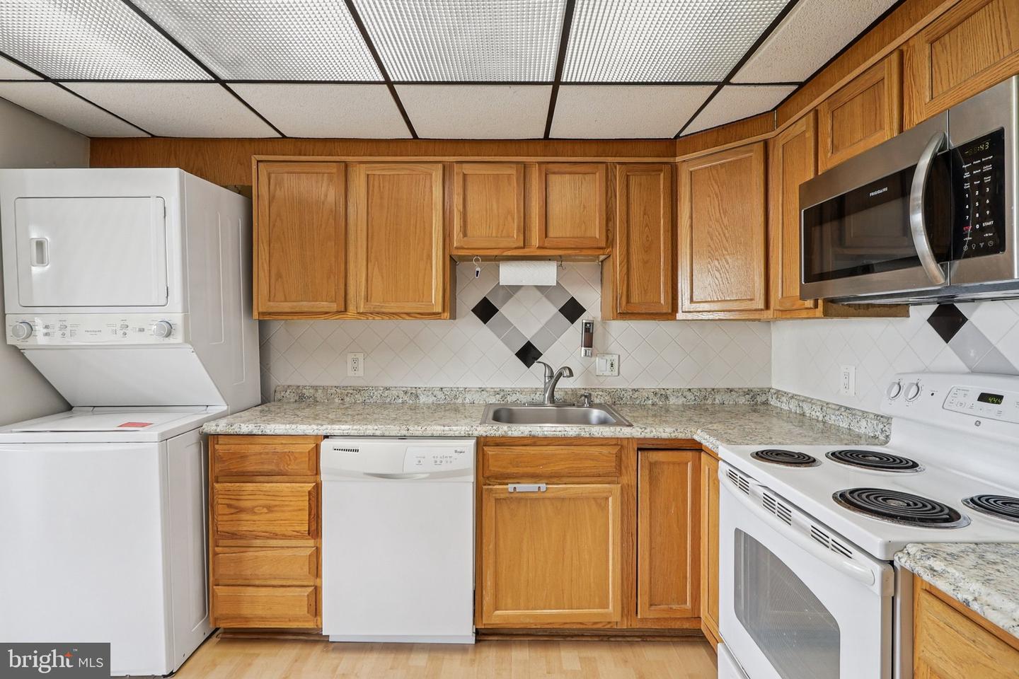 6301 STEVENSON AVE #705, ALEXANDRIA, Virginia 22304, 2 Bedrooms Bedrooms, ,2 BathroomsBathrooms,Residential,For sale,6301 STEVENSON AVE #705,VAAX2047826 MLS # VAAX2047826