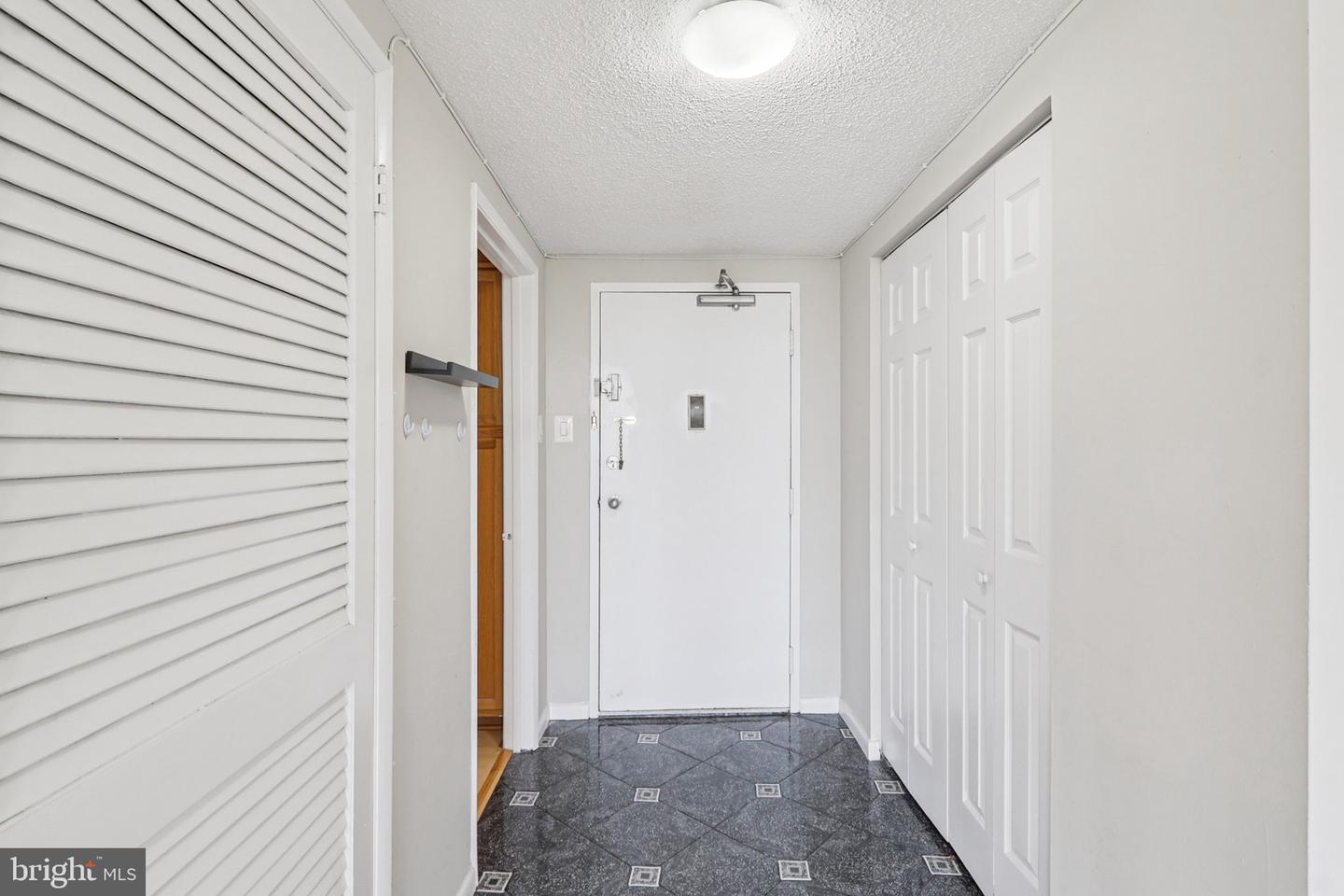 6301 STEVENSON AVE #705, ALEXANDRIA, Virginia 22304, 2 Bedrooms Bedrooms, ,2 BathroomsBathrooms,Residential,For sale,6301 STEVENSON AVE #705,VAAX2047826 MLS # VAAX2047826