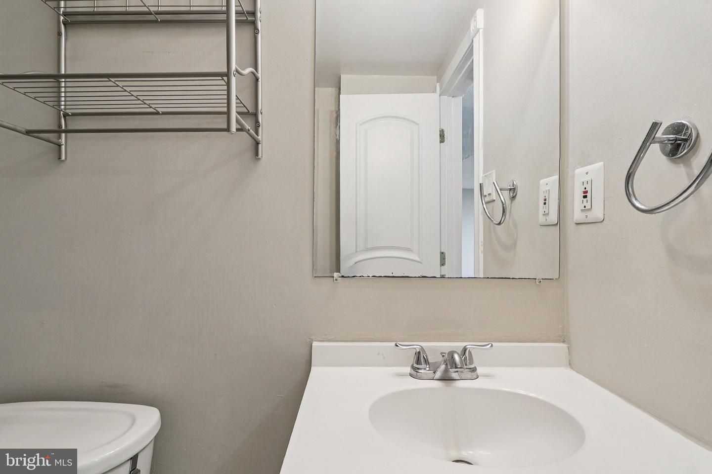 6301 STEVENSON AVE #705, ALEXANDRIA, Virginia 22304, 2 Bedrooms Bedrooms, ,2 BathroomsBathrooms,Residential,For sale,6301 STEVENSON AVE #705,VAAX2047826 MLS # VAAX2047826