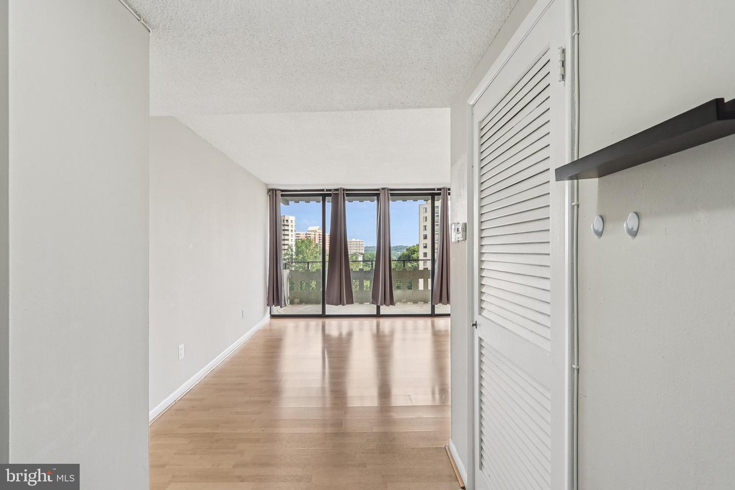 6301 STEVENSON AVE #705, ALEXANDRIA, Virginia 22304, 2 Bedrooms Bedrooms, ,2 BathroomsBathrooms,Residential,For sale,6301 STEVENSON AVE #705,VAAX2047826 MLS # VAAX2047826