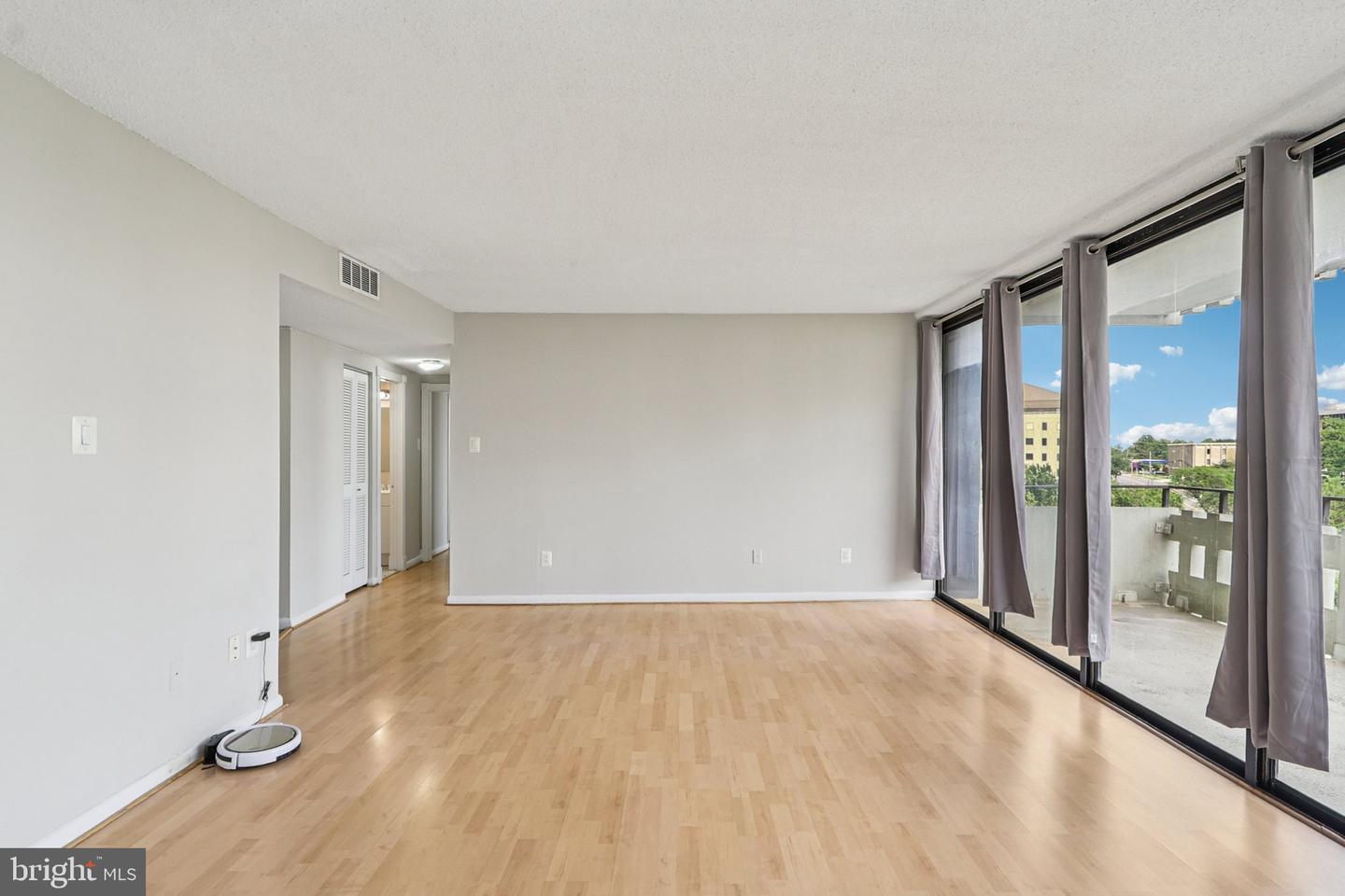 6301 STEVENSON AVE #705, ALEXANDRIA, Virginia 22304, 2 Bedrooms Bedrooms, ,2 BathroomsBathrooms,Residential,For sale,6301 STEVENSON AVE #705,VAAX2047826 MLS # VAAX2047826