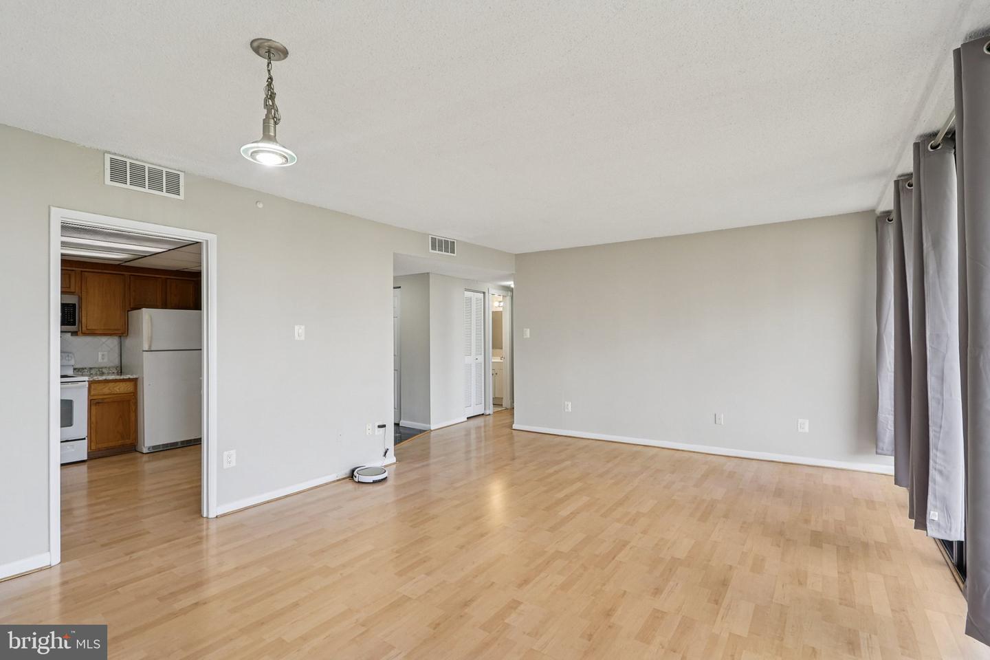 6301 STEVENSON AVE #705, ALEXANDRIA, Virginia 22304, 2 Bedrooms Bedrooms, ,2 BathroomsBathrooms,Residential,For sale,6301 STEVENSON AVE #705,VAAX2047826 MLS # VAAX2047826