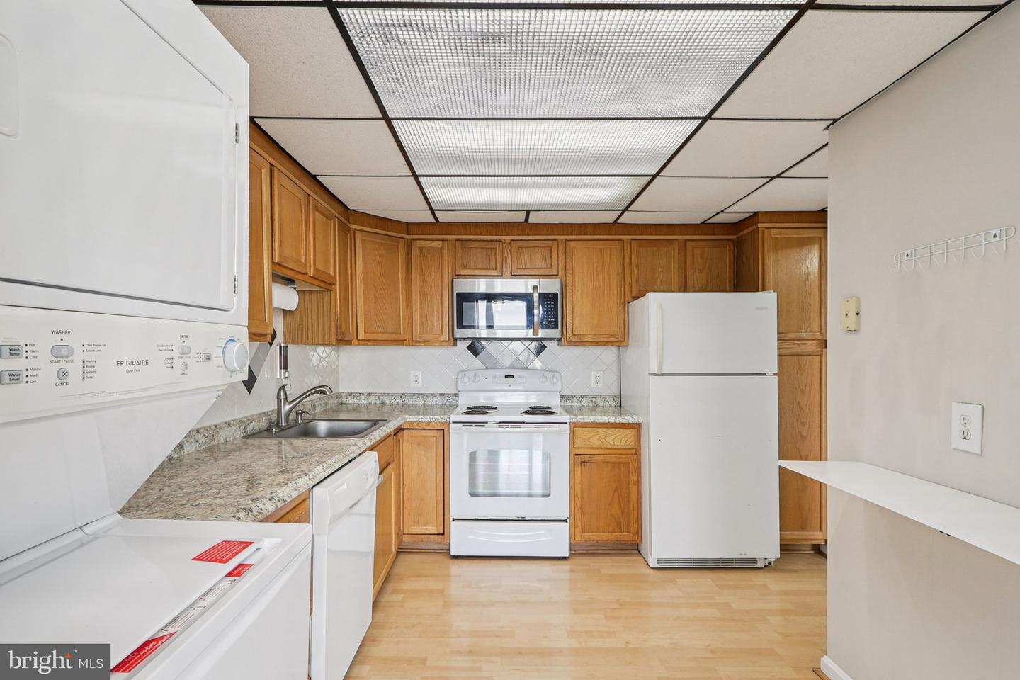 6301 STEVENSON AVE #705, ALEXANDRIA, Virginia 22304, 2 Bedrooms Bedrooms, ,2 BathroomsBathrooms,Residential,For sale,6301 STEVENSON AVE #705,VAAX2047826 MLS # VAAX2047826