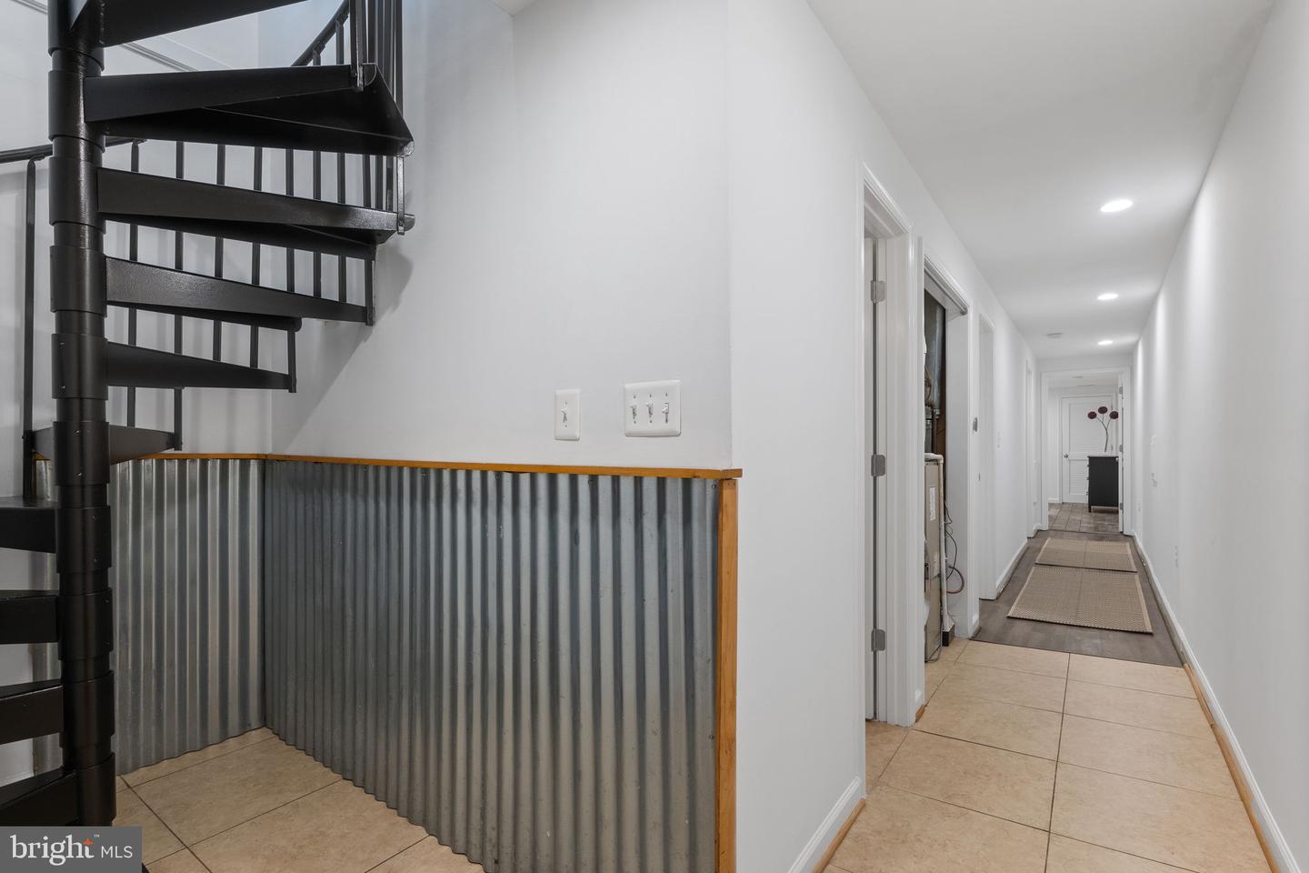 13 R ST NE #1, WASHINGTON, District Of Columbia 20002, 2 Bedrooms Bedrooms, ,2 BathroomsBathrooms,Residential,For sale,13 R ST NE #1,DCDC2211920 MLS # DCDC2211920