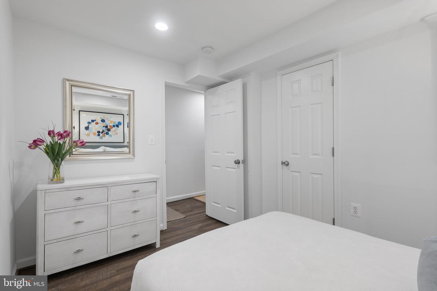 13 R ST NE #1, WASHINGTON, District Of Columbia 20002, 2 Bedrooms Bedrooms, ,2 BathroomsBathrooms,Residential,For sale,13 R ST NE #1,DCDC2211920 MLS # DCDC2211920
