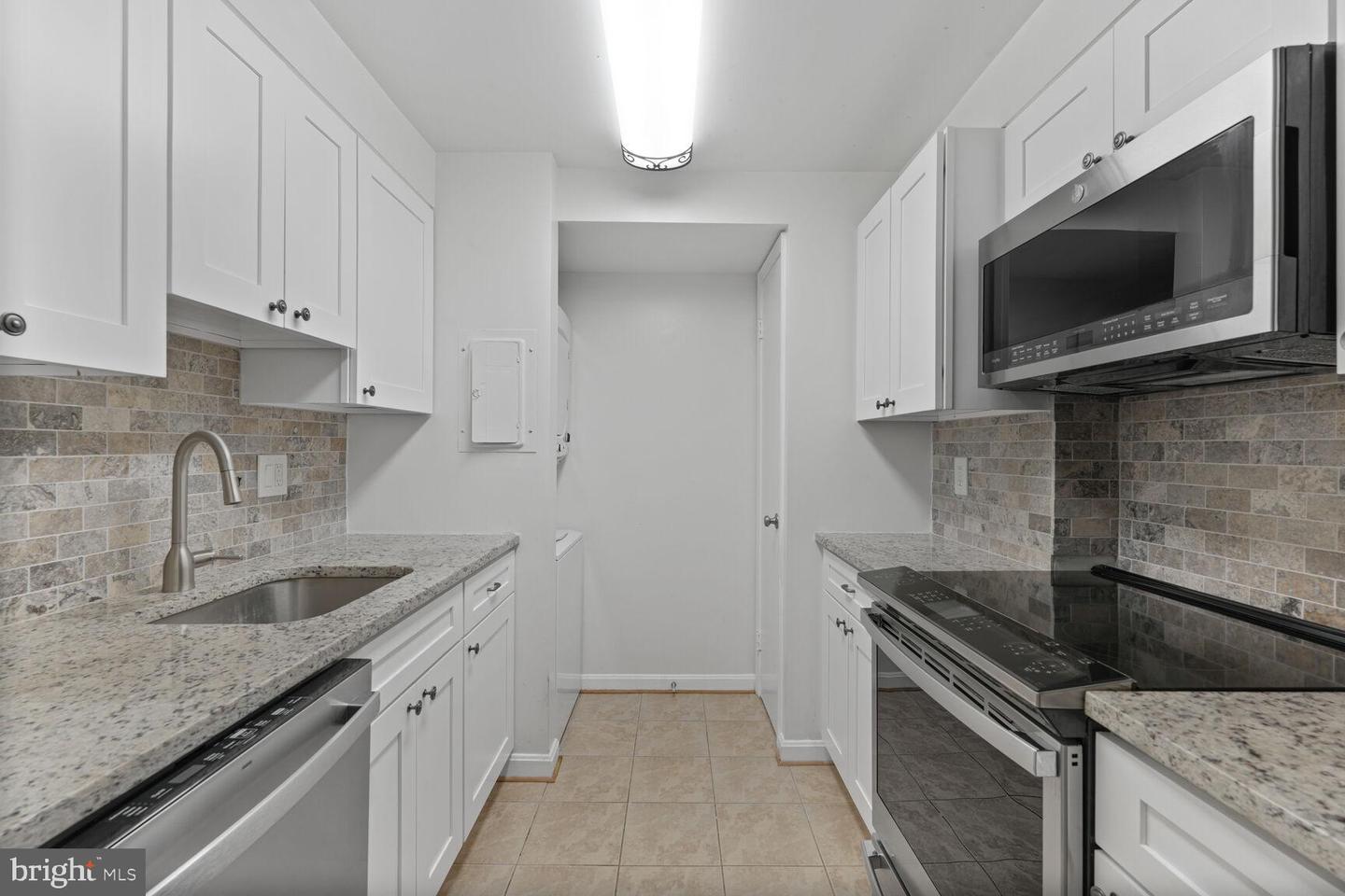 807 N HOWARD ST #219, ALEXANDRIA, Virginia 22304, 2 Bedrooms Bedrooms, ,2 BathroomsBathrooms,Residential,For sale,807 N HOWARD ST #219,VAAX2047830 MLS # VAAX2047830