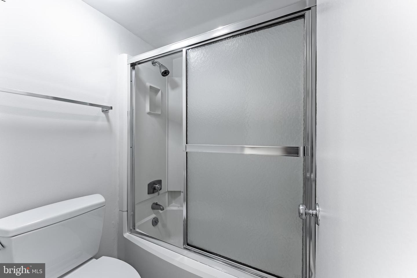 203 YOAKUM PKWY #403, ALEXANDRIA, Virginia 22304, 2 Bedrooms Bedrooms, ,2 BathroomsBathrooms,Residential,For sale,203 YOAKUM PKWY #403,VAAX2047782 MLS # VAAX2047782