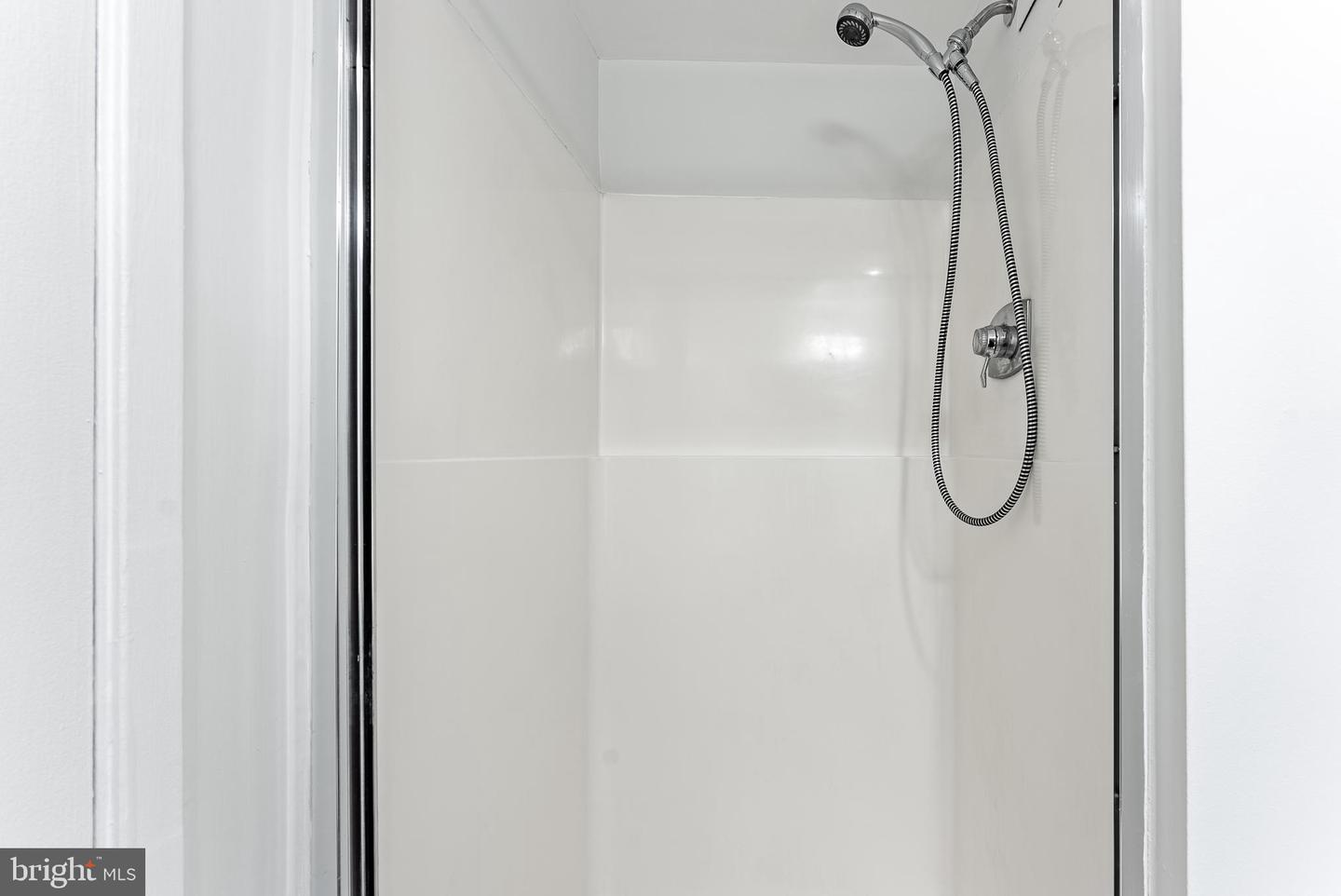 203 YOAKUM PKWY #403, ALEXANDRIA, Virginia 22304, 2 Bedrooms Bedrooms, ,2 BathroomsBathrooms,Residential,For sale,203 YOAKUM PKWY #403,VAAX2047782 MLS # VAAX2047782